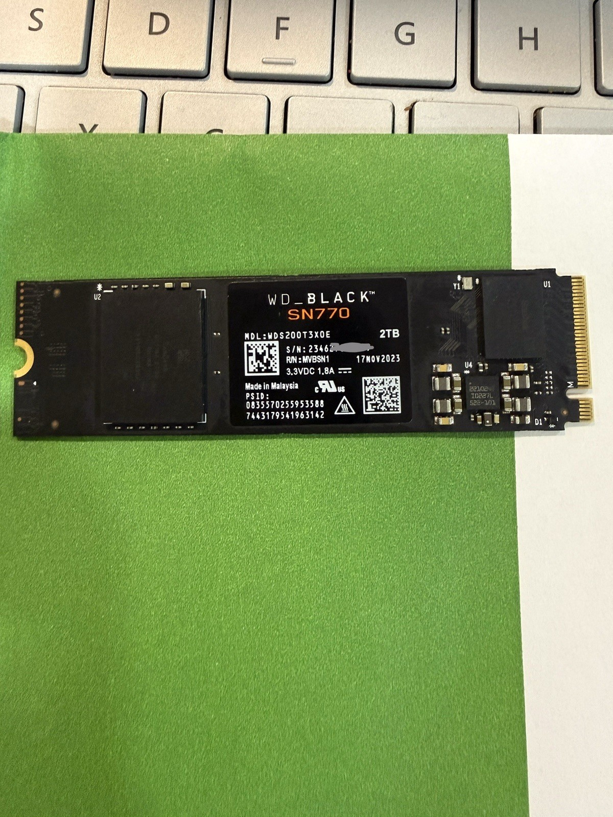 M13 Western Digital WD_BLACK SN770 WD 2TB SSD (WDS200T3X0E) 100% GOOD HEALTH