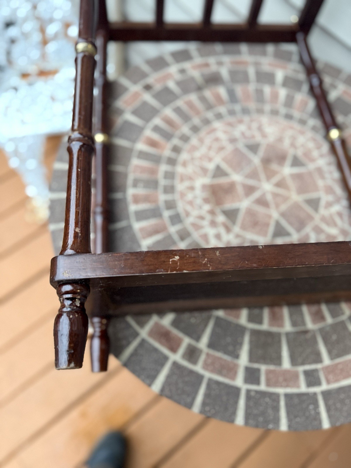Vintage Bombay Company mahogany/brass umbrella stand W/faux bamboo. Missing Tray