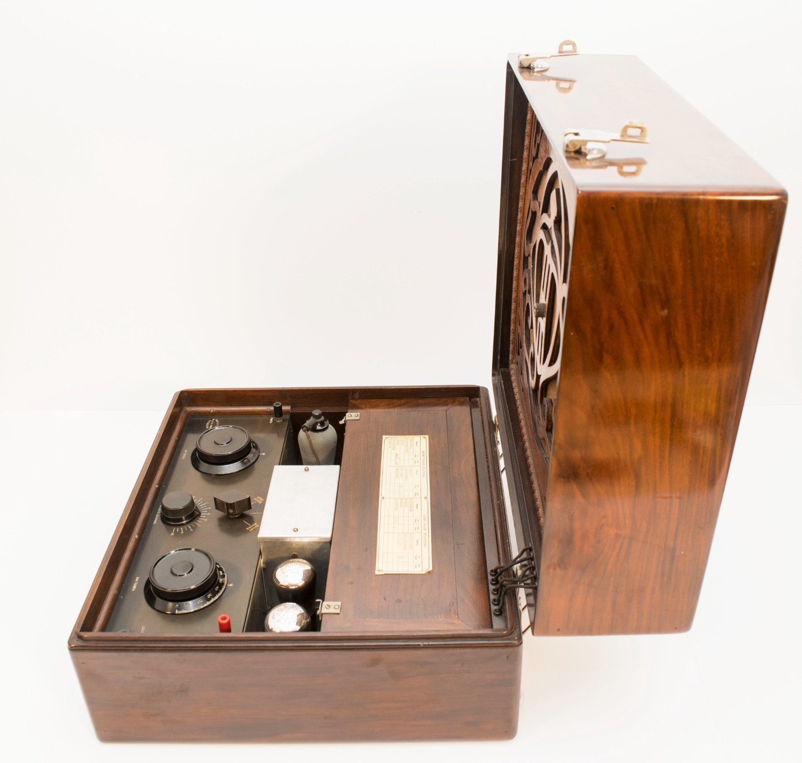 MINT HALCYON WIRELESS DELUXE SCREENED 4 VALVE SUITCASE PORTABLE BATTERY RECEIVER