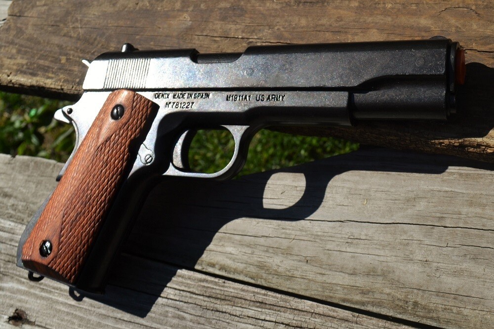 Non-Firing Denix Replica Colt M1911 A1 .45 Caliber Government 1911