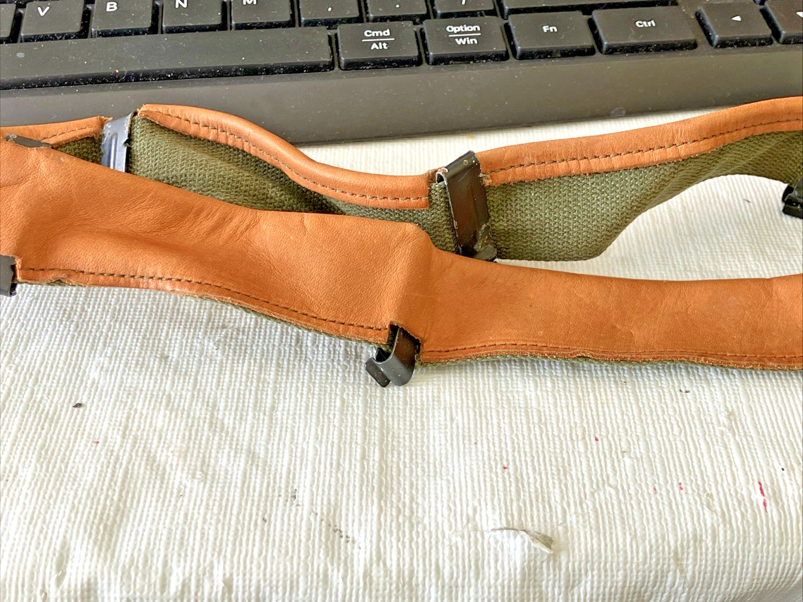 VERY NICE 1961 DATED HELMET LINER SWEATBAND usmc usn usaf airborne special