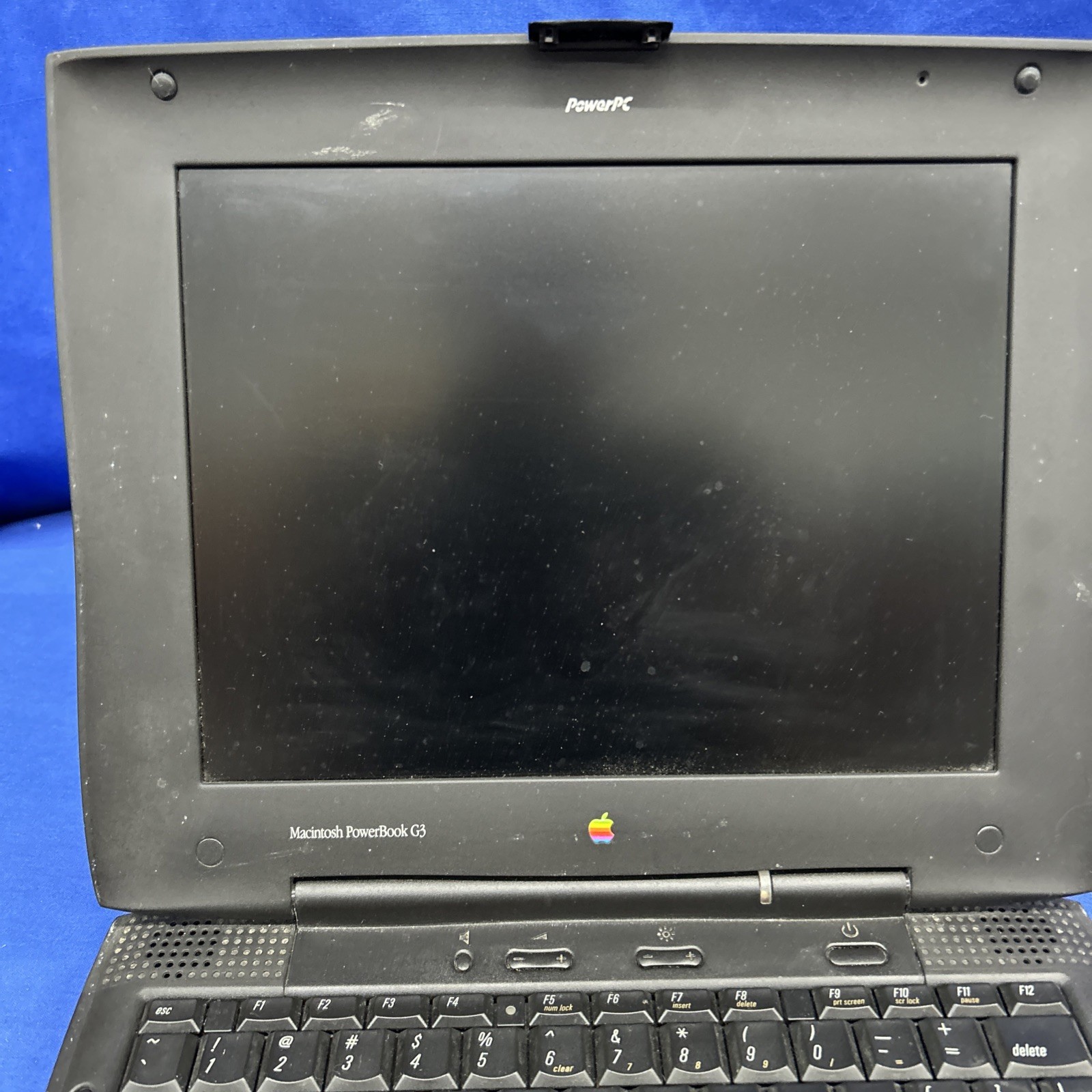 Macintosh Powerbook G3 No power cord Untested