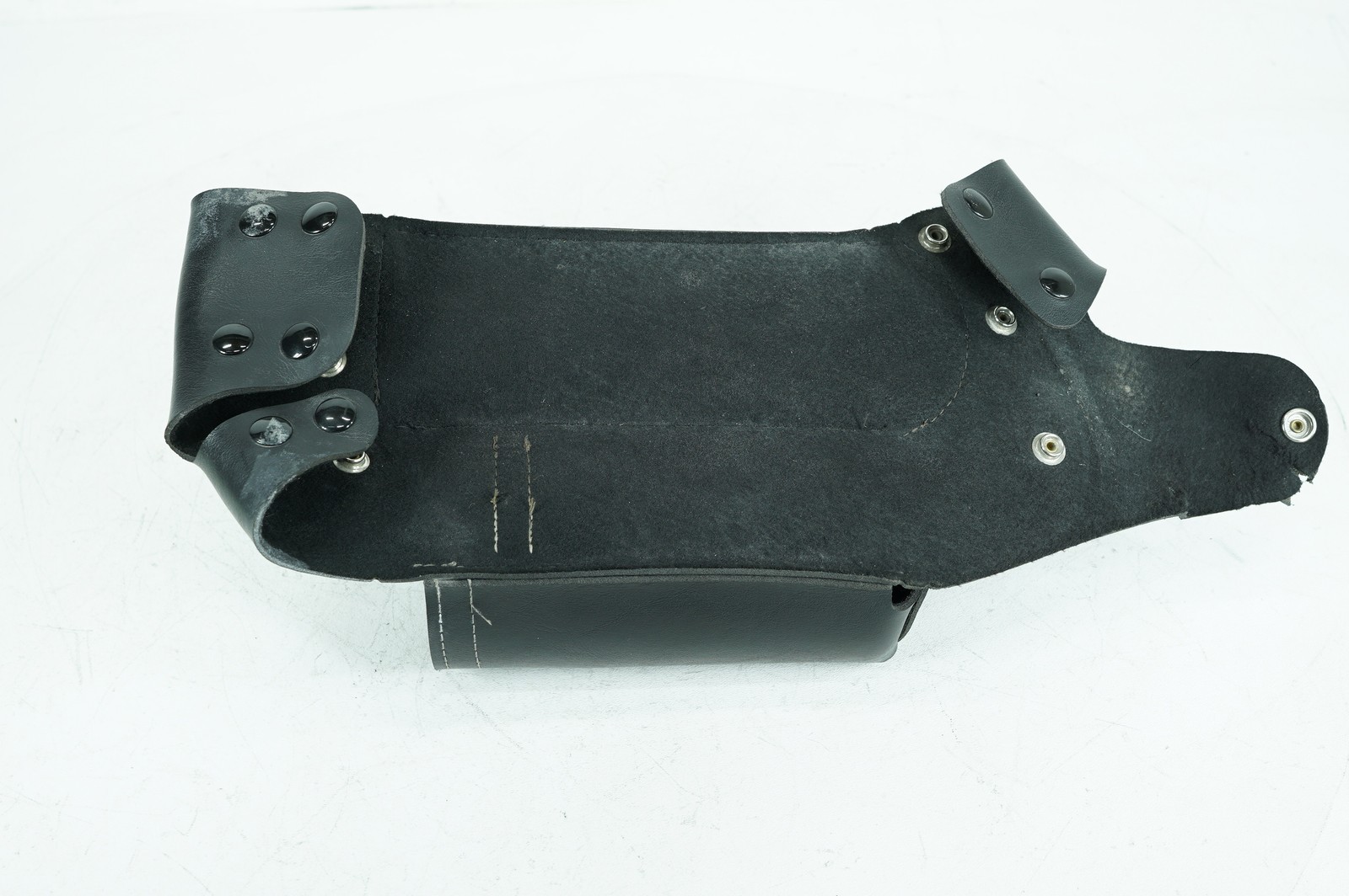 01 Harley Touring Electra Glide Ultra OEM Onboard Tool Bag Leather Storage Torn