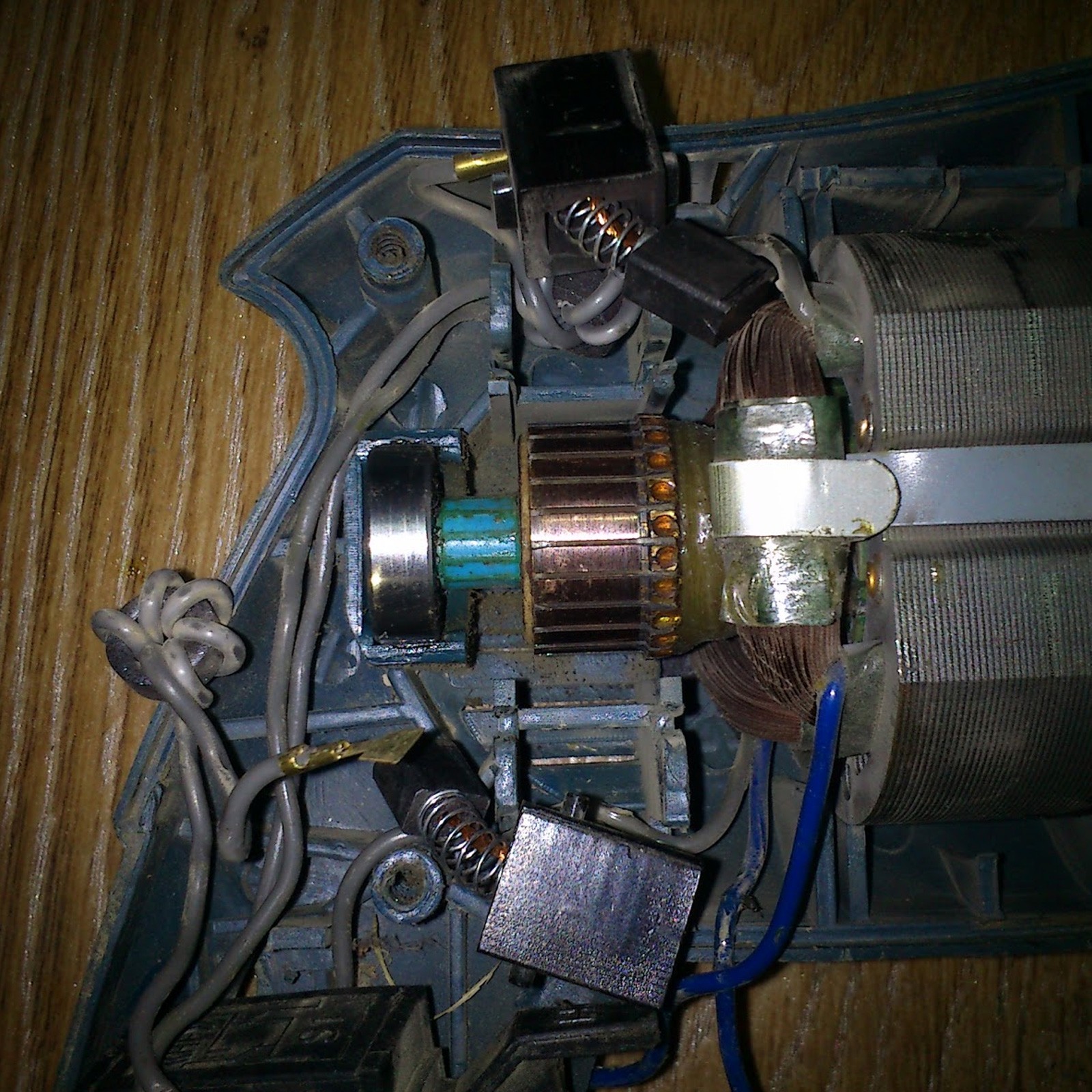 120x 12 Sizes Electric Motor Graphite Carbon Brushes Accessories For Power Tool