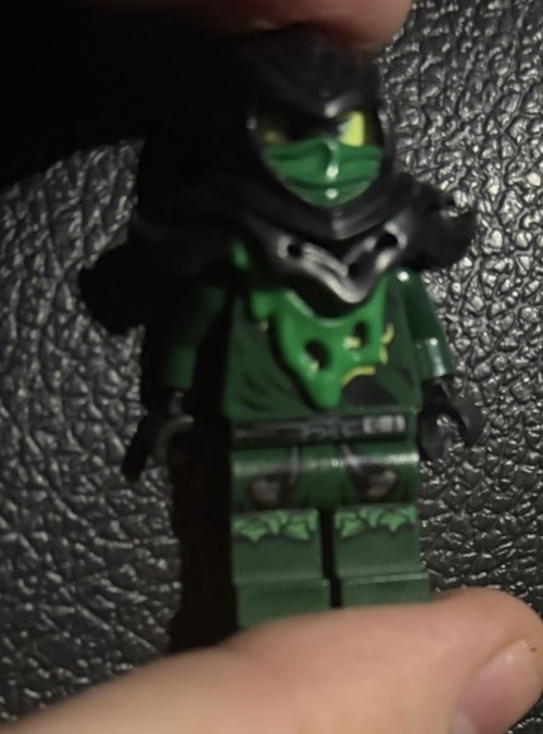 LEGO Ninjago possessed Lloyd Minifigure Green Ninja Black Armor