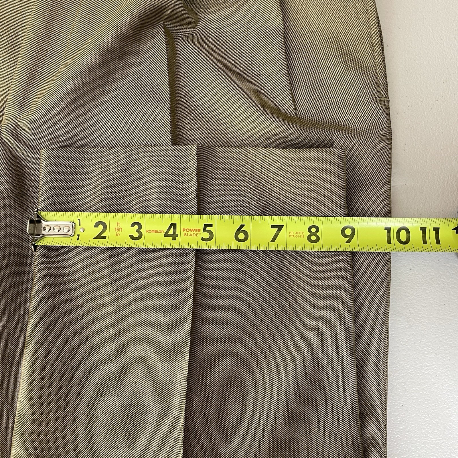 Jones New York 2 Piece Suit Mens 40S 32x30 Beige Solid Wool Silk Three Buttons