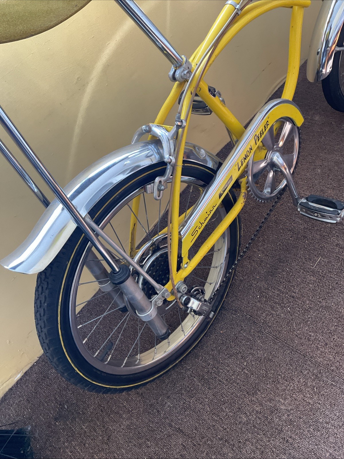 Vintage Aug 1969 Schwinn Stingray Krate Lemon Peeler Muscle bike 5 Speed