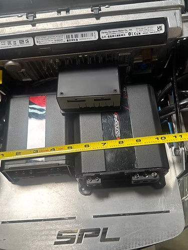 2024+ Road Glide V2 Amp Rack Harley Davidson