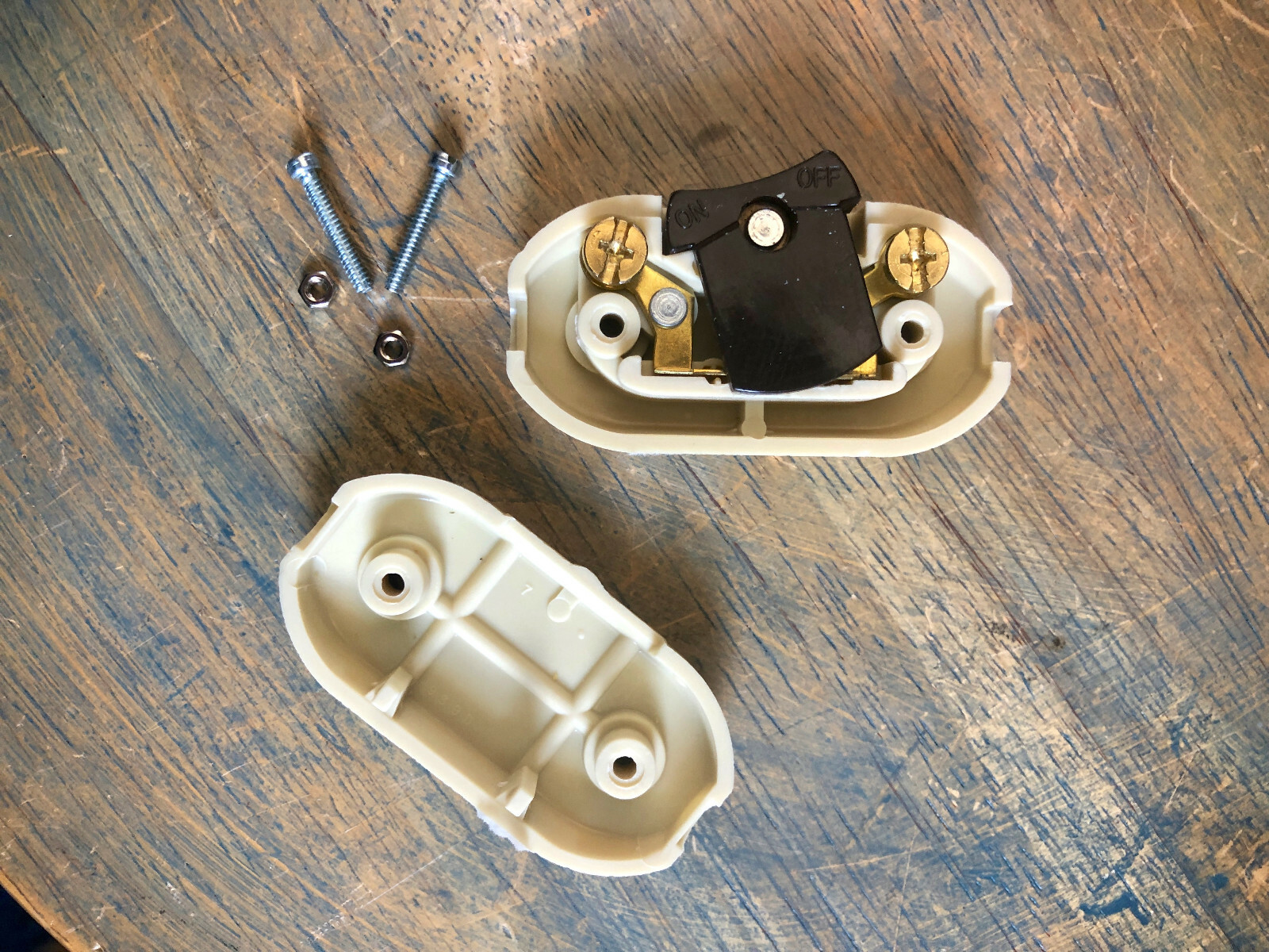 Inline Cord Switch- Cooper Vintage Style Rocker Feed Thru Switch, Lamp Wire Fans