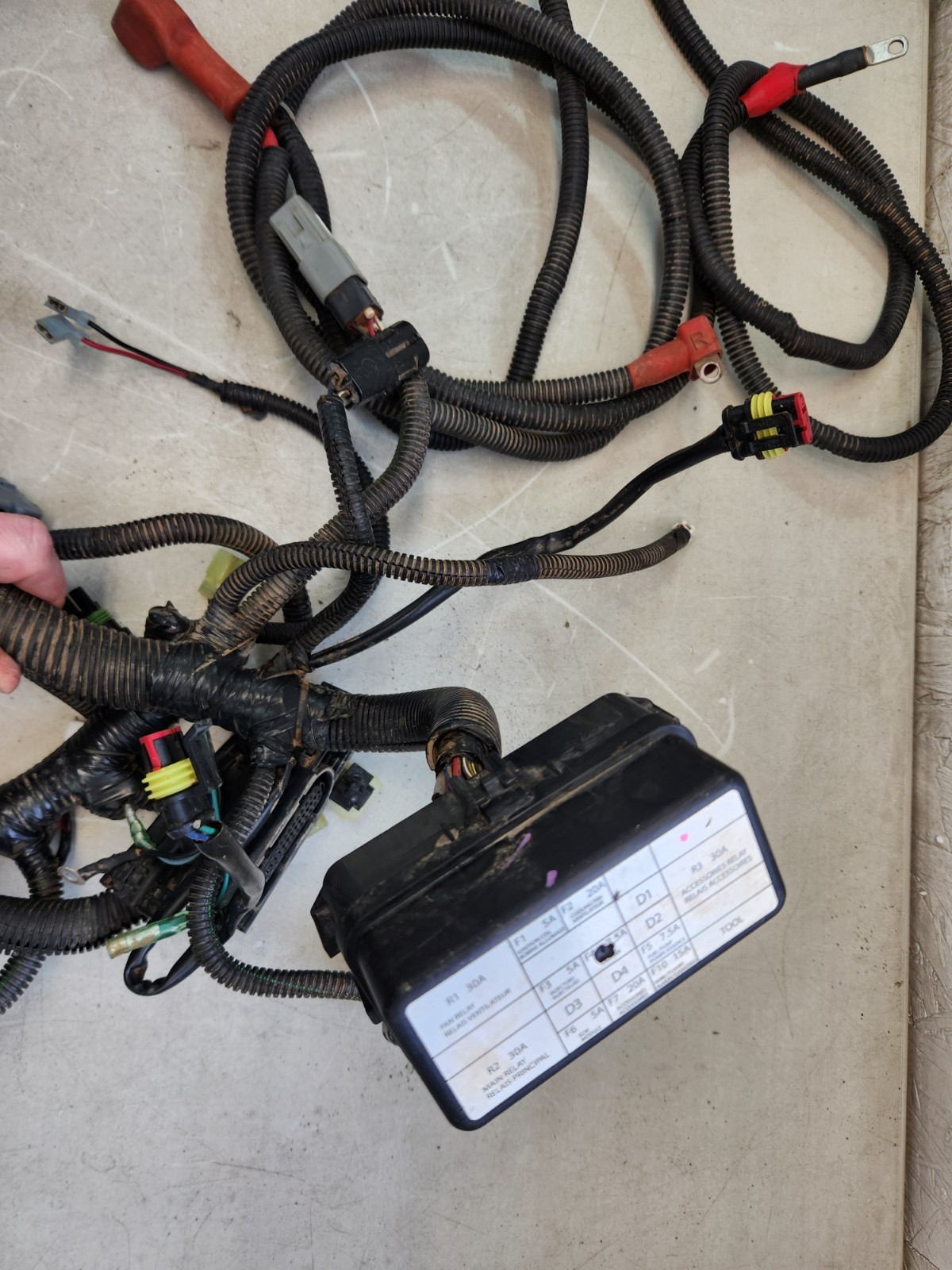 2008 Can-Am outlander 800 wire harness coil voltage efi