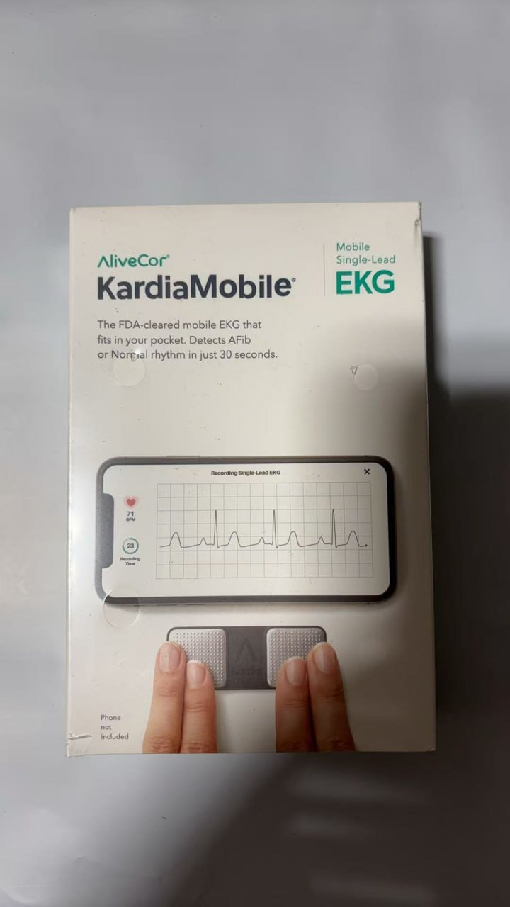 AliveCor KardiaMobile Wireless EKG Monitor AC-009-UA-DI Heart Tracker