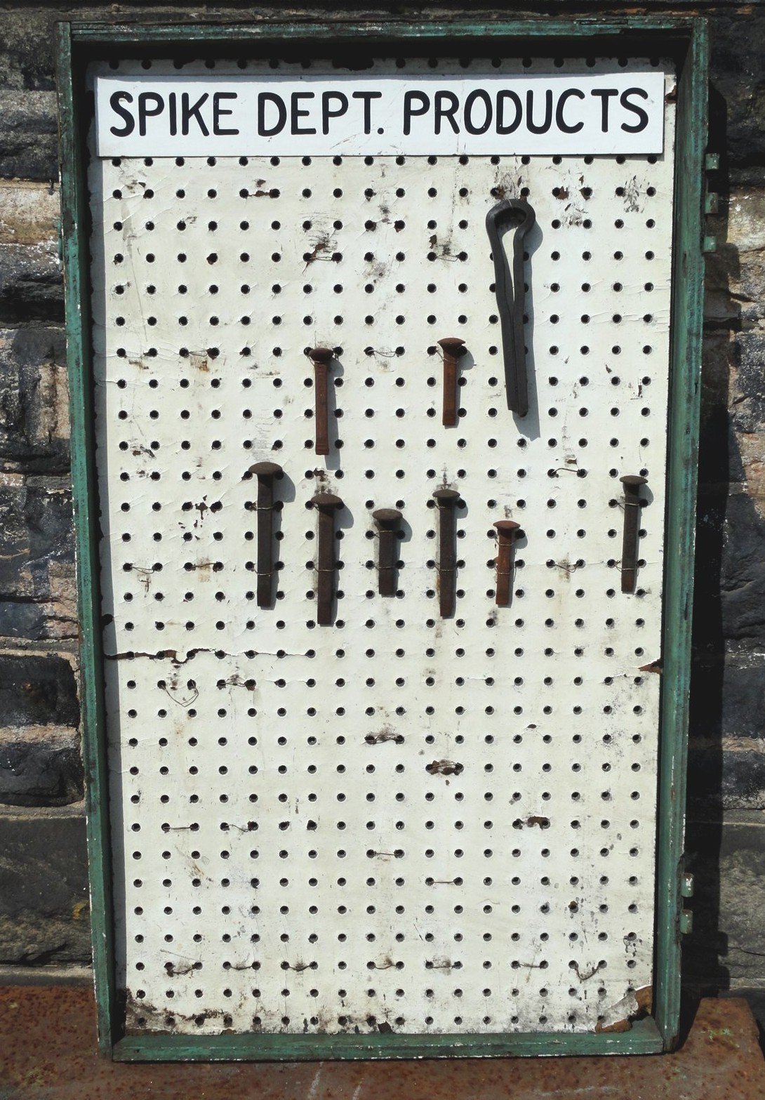 Early BETHLEHEM STEEL - Keystone Spike - SHOP DISPLAY - RAILROAD - SKIPJACKS