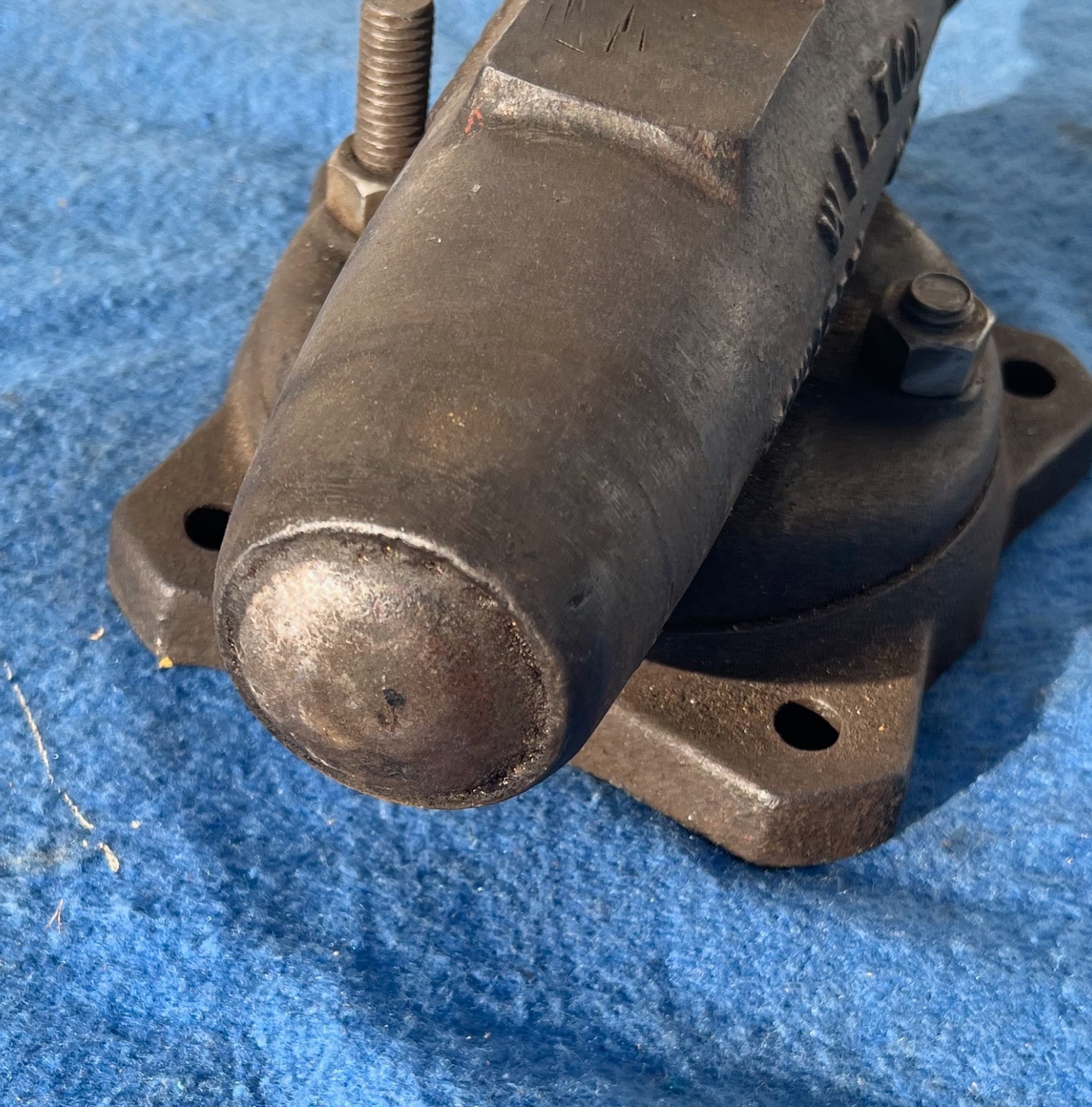 Wilton 3" bullet vise for parts look at pictures