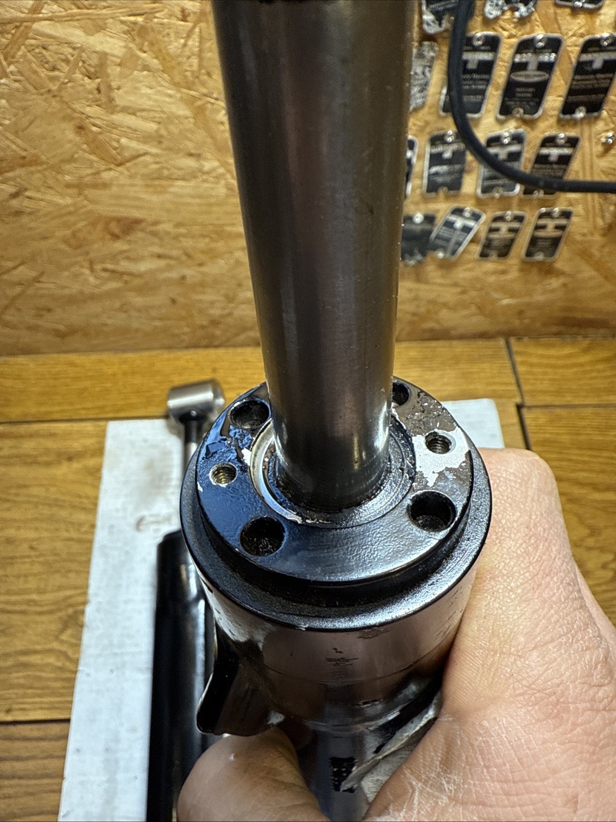 Mercruiser trim cylinders 815935-1/815954-1