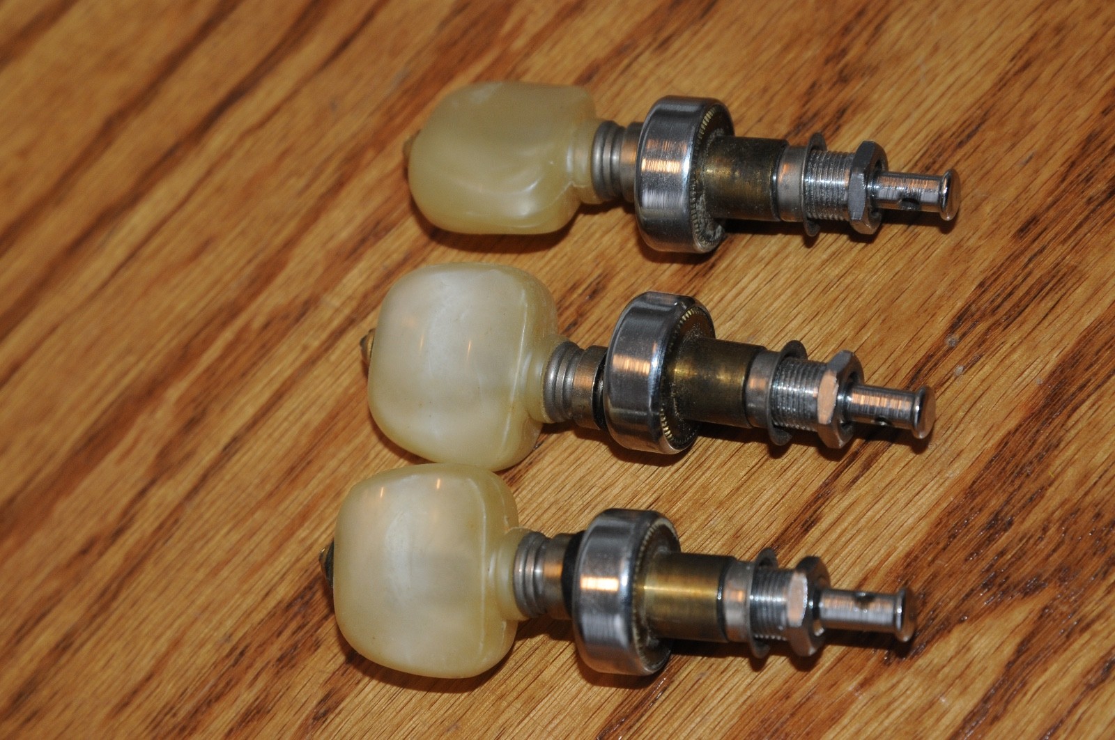 3 Three Geared Peg Tuning Knobs off Gibson Banjo Vintage Musical Instrument Part