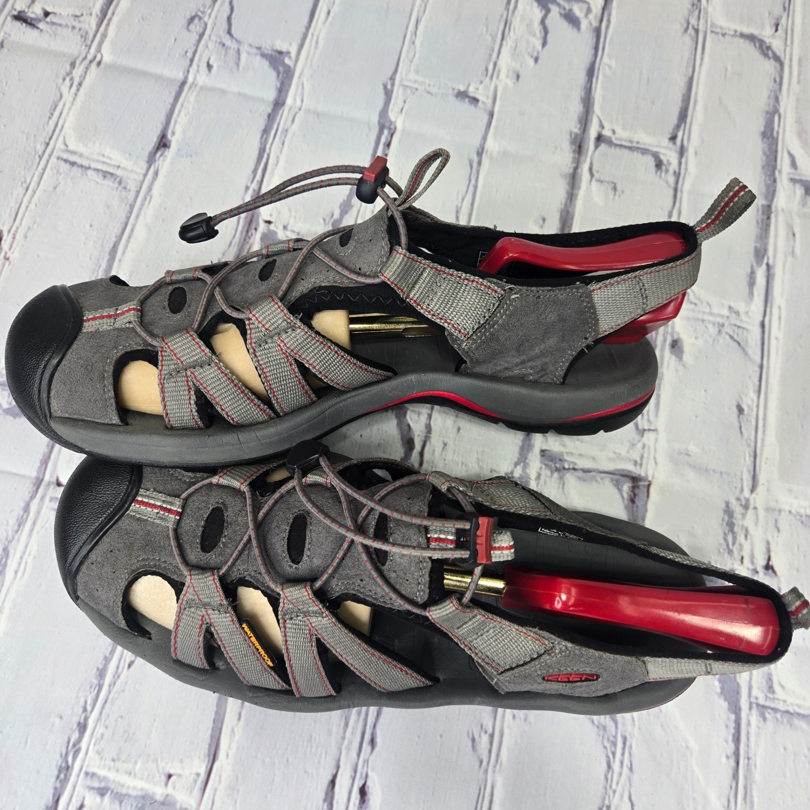 Keen Whisper Waterproof Sandals Mens 11.5 Grey Red Hiking Water Shoes 1126-GYJR