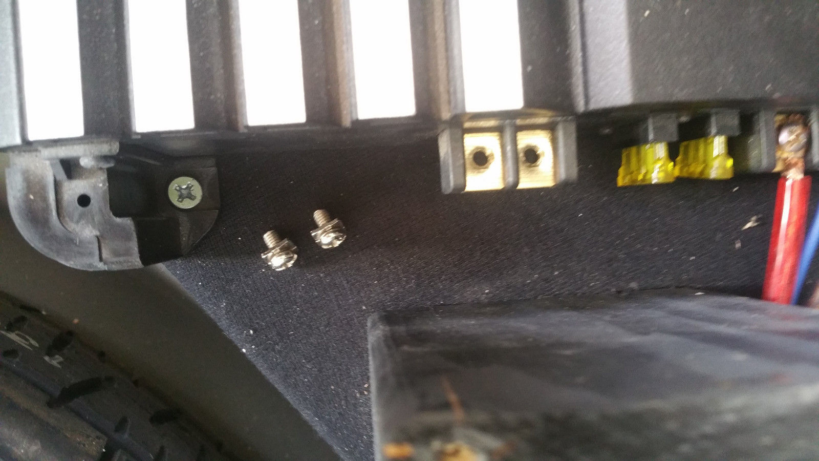 10pcs 4mm Amplifier Terminal Screws Square Washer POWER GROUND SPEAKER Amp Screw