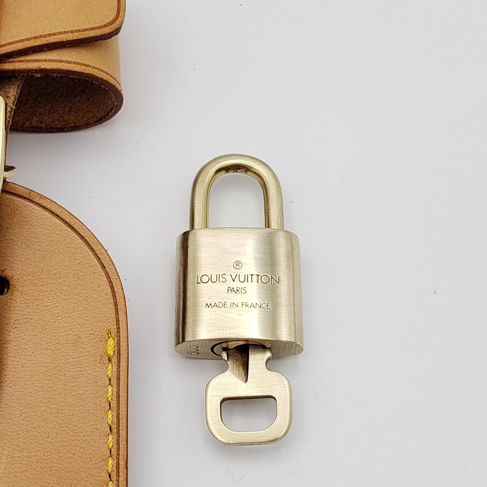 100% Authentic Louis Vuitton Luggage tag /Nametag with Gold Lock and Key