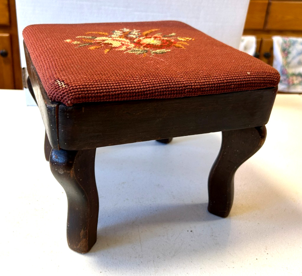 Vintage Footstool Floral Needlepoint Upholstery Victorian Coquette Leg Pad Feet