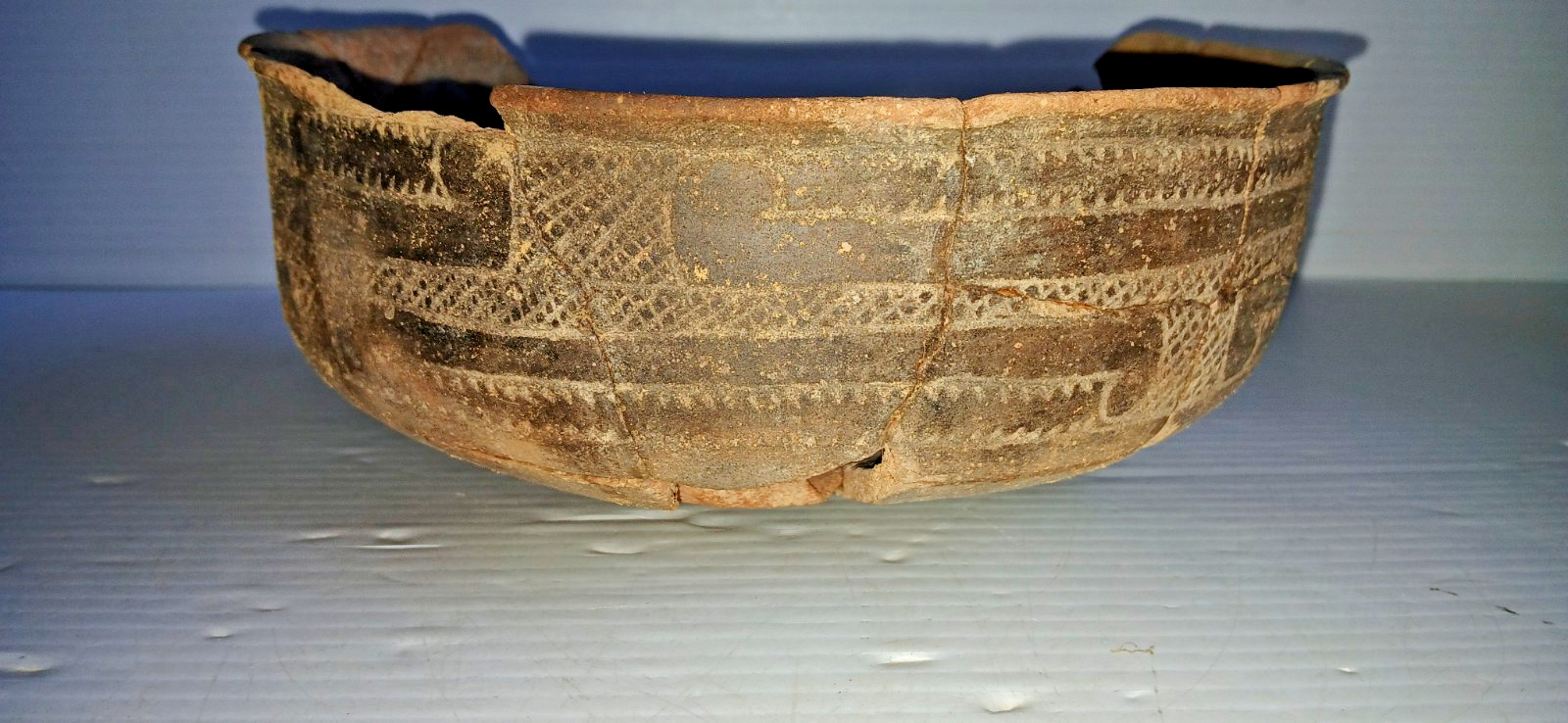 Pre-Columbian Native American Indian Mississippian Partial Pottery Bowl Artifact