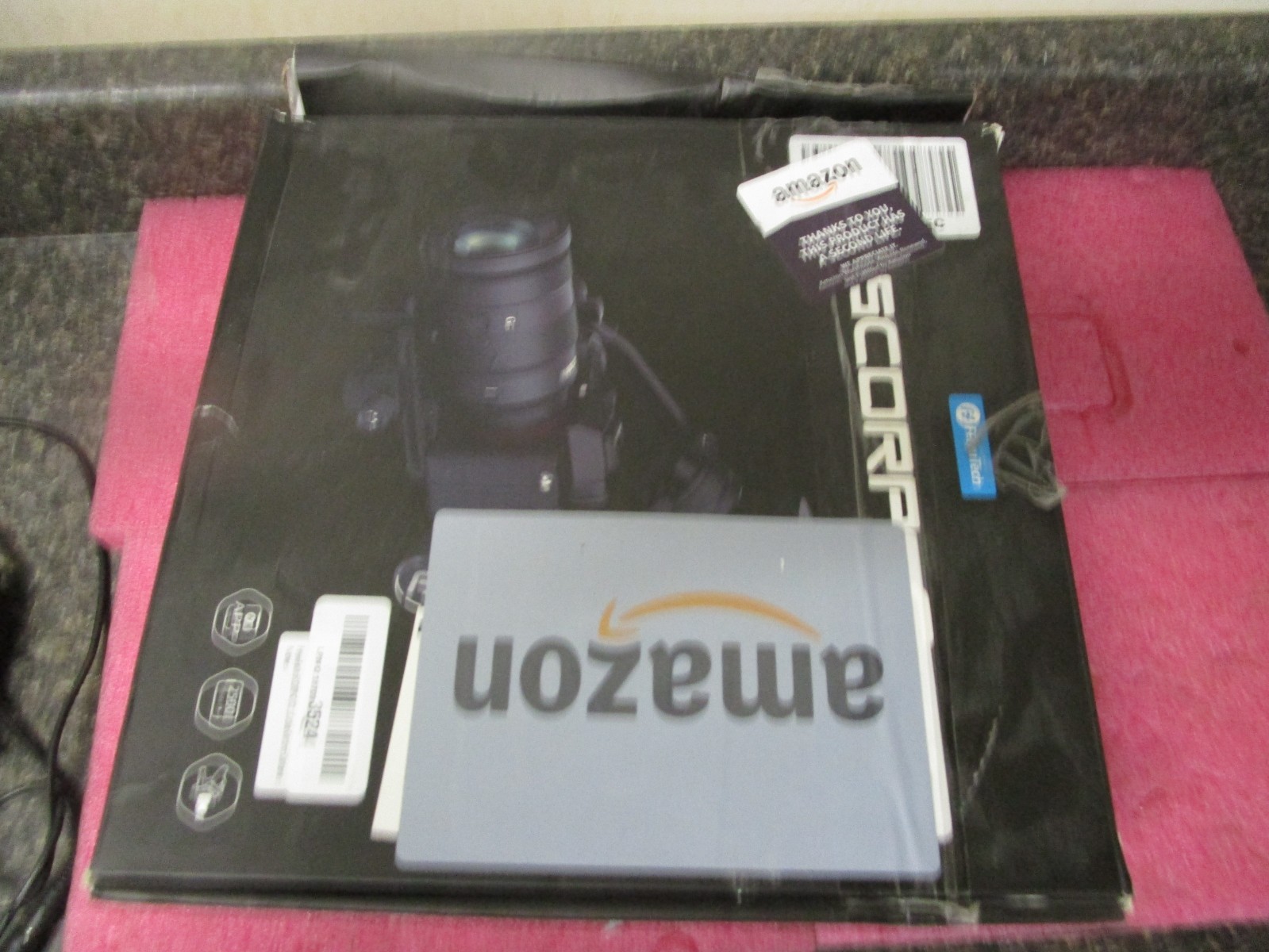 FeiyuTech SCORP C 3-Axis Handheld Gimbal Stabilizer for DSLR Mirrorless Camera