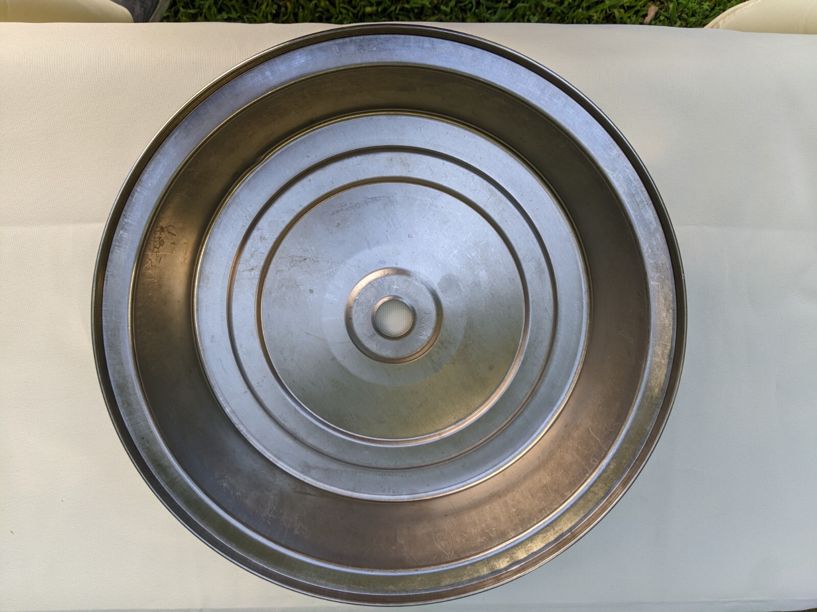 Lot of 25 Vollrath 62324 Commercial Stainless Steel 12" Multi Crown Plate Covers