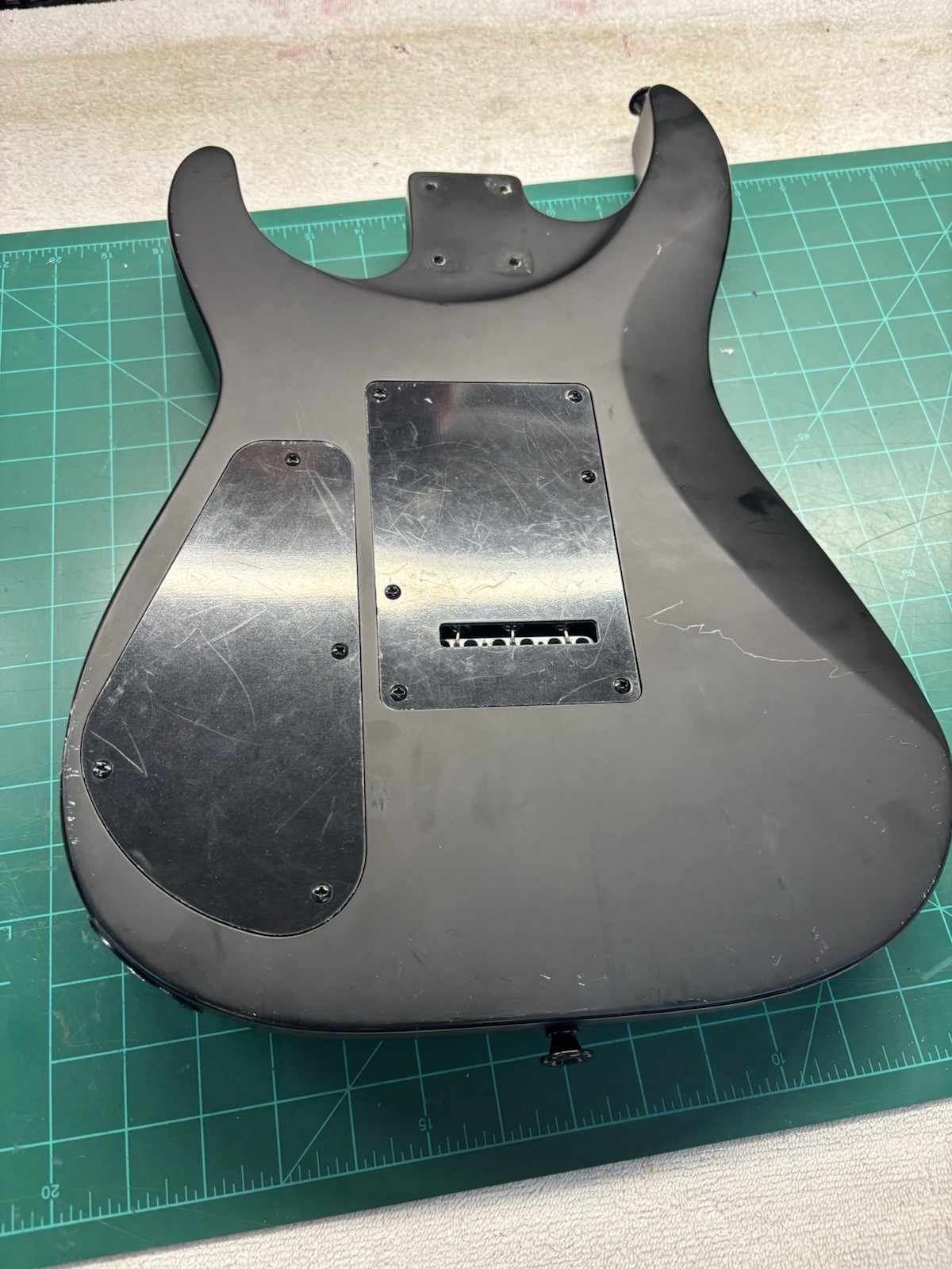 Jackson JS22 Dinky Body Satin Black Finish Loaded