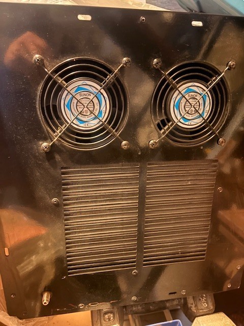 WHISPERKOOL wine cellar cooling system  model GRAND CRU 2200 used