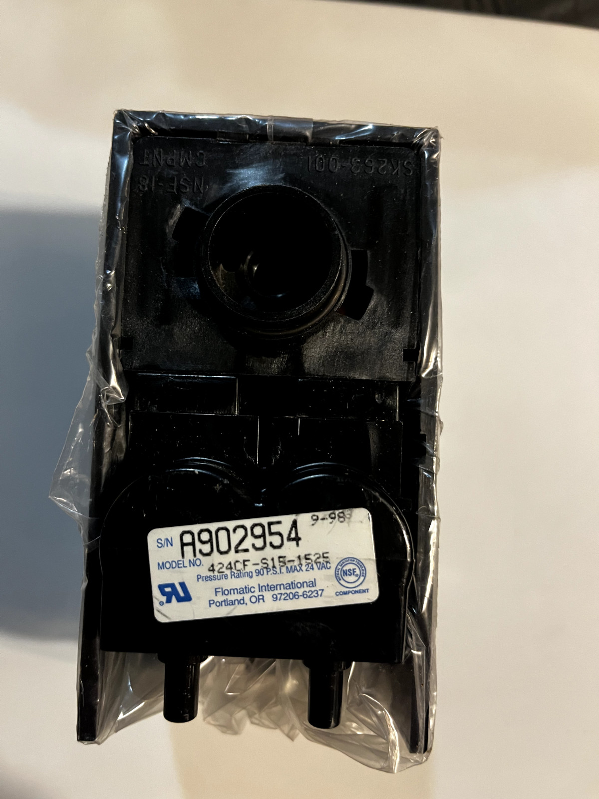 Flowmatic Multiplex Beverage Single Push Button Dispense Valve 424CF-S15-1525