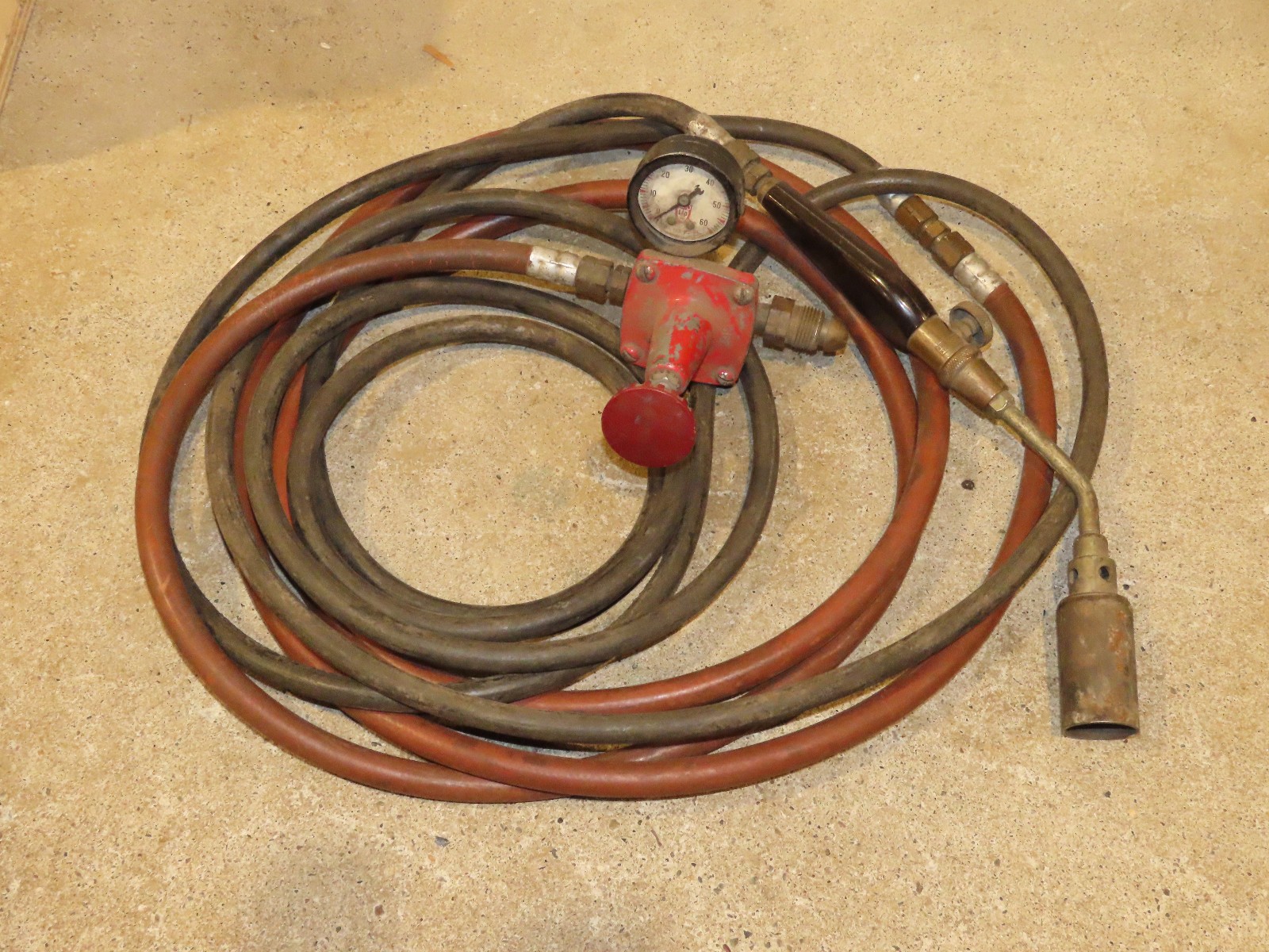Complete Propane Torch Nozzles with Red Handles Hose Regulator Etc REGO 567B