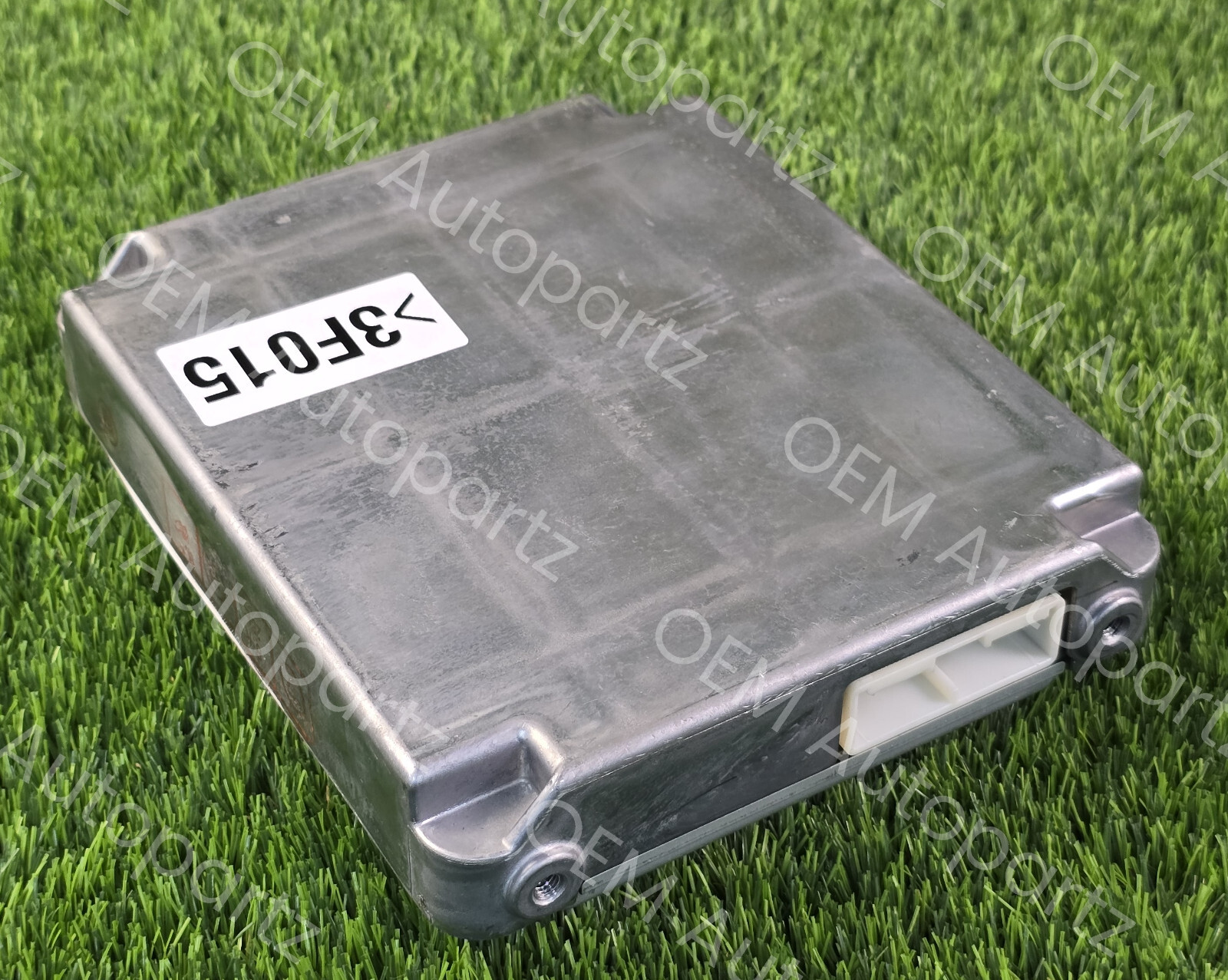 toyota Prius Hybrid 2004-2009 Battery Voltage Sensor with harness 89890-47092