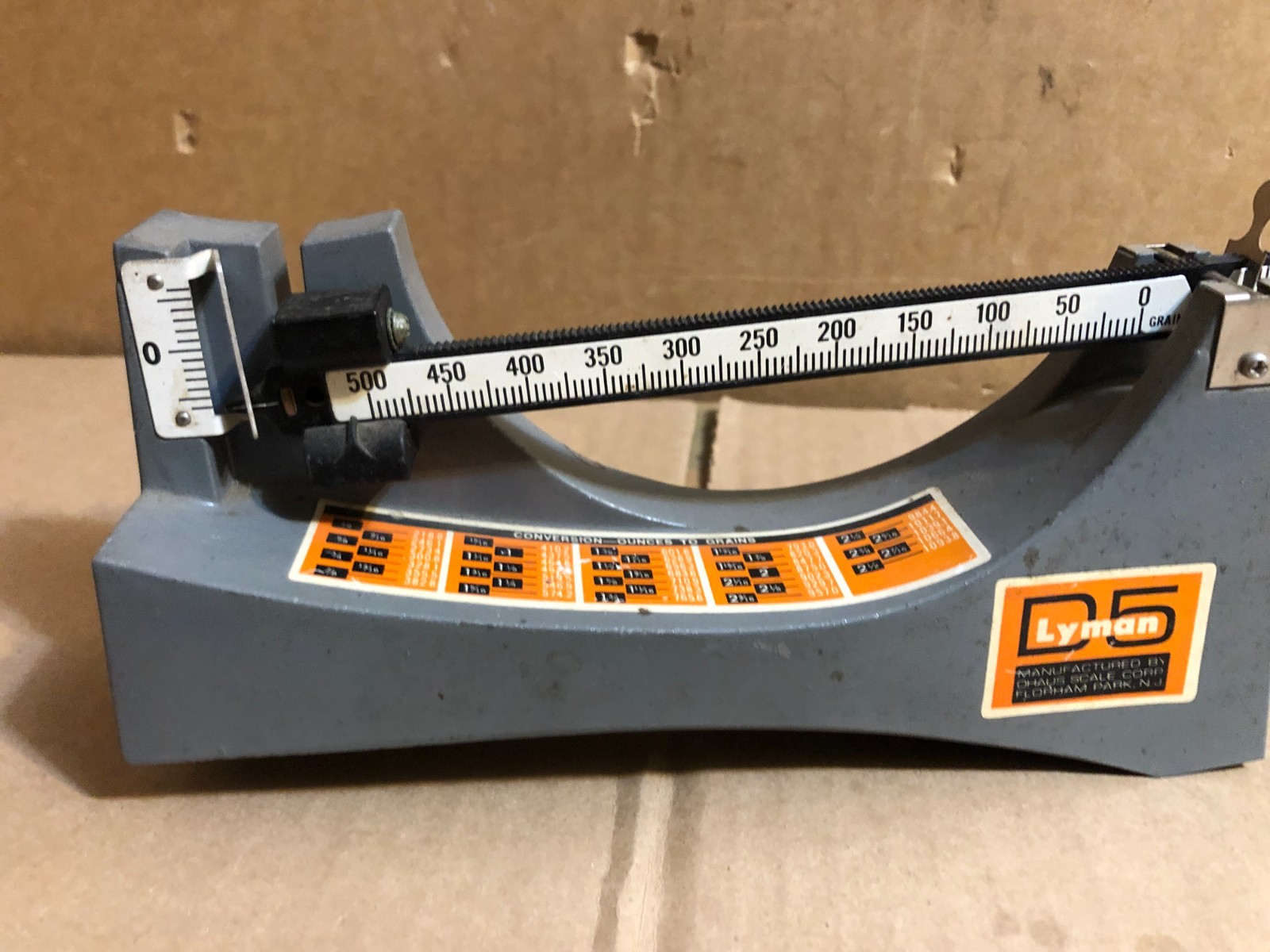 Lyman Reloading Model D-5 Powder And Bullet Loading Scale