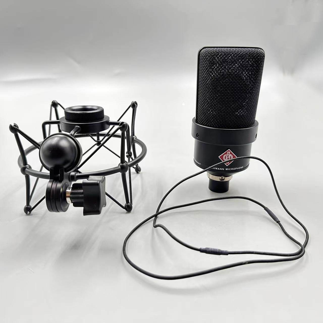 TLM 103 Neumann Large-diaphragm Condenser Nickel Microphone With Shock Mount