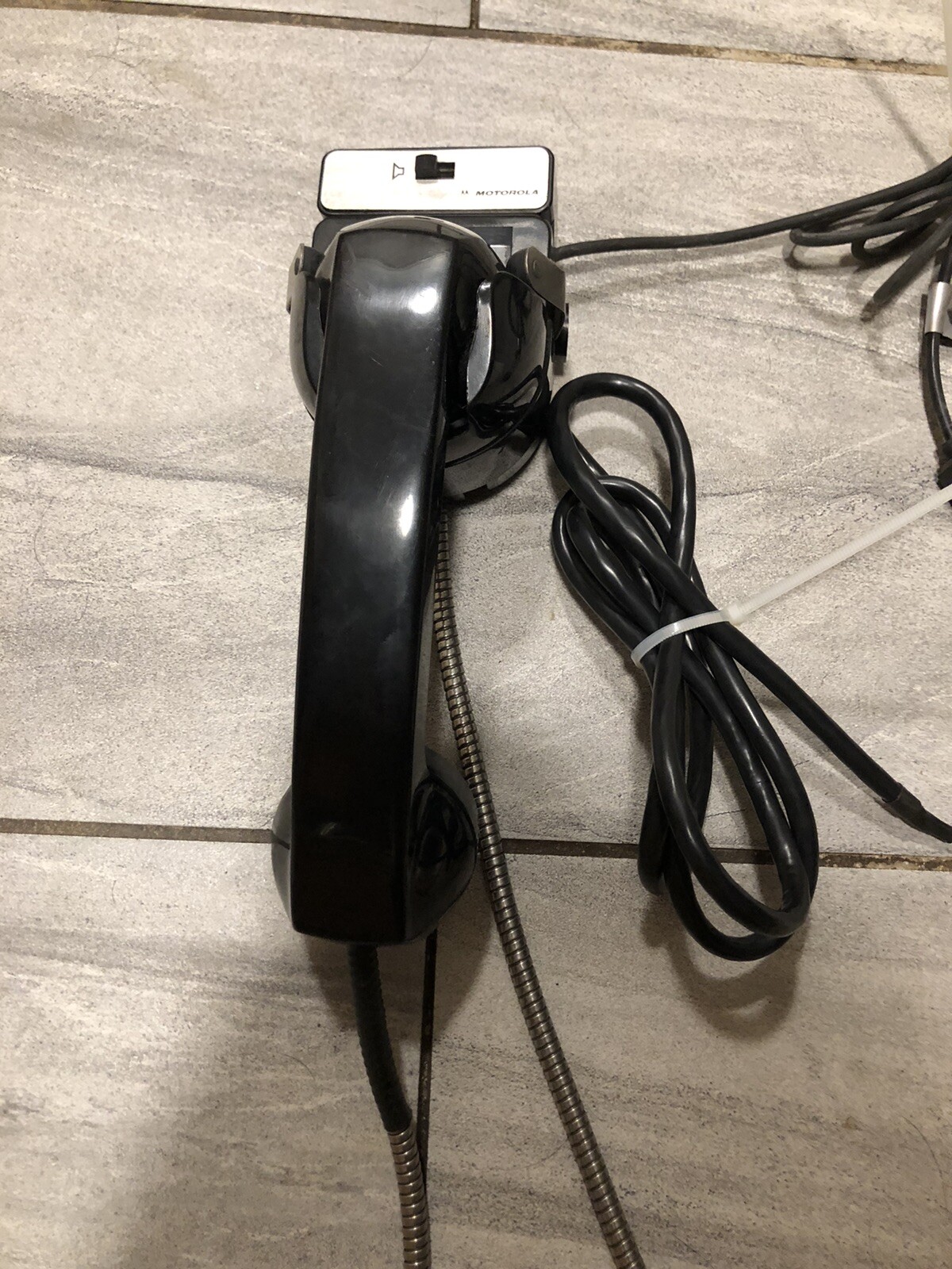 Motorola MCS2000 2-way Radio Privacy Handset Hang-up Cup Model YLN1149A