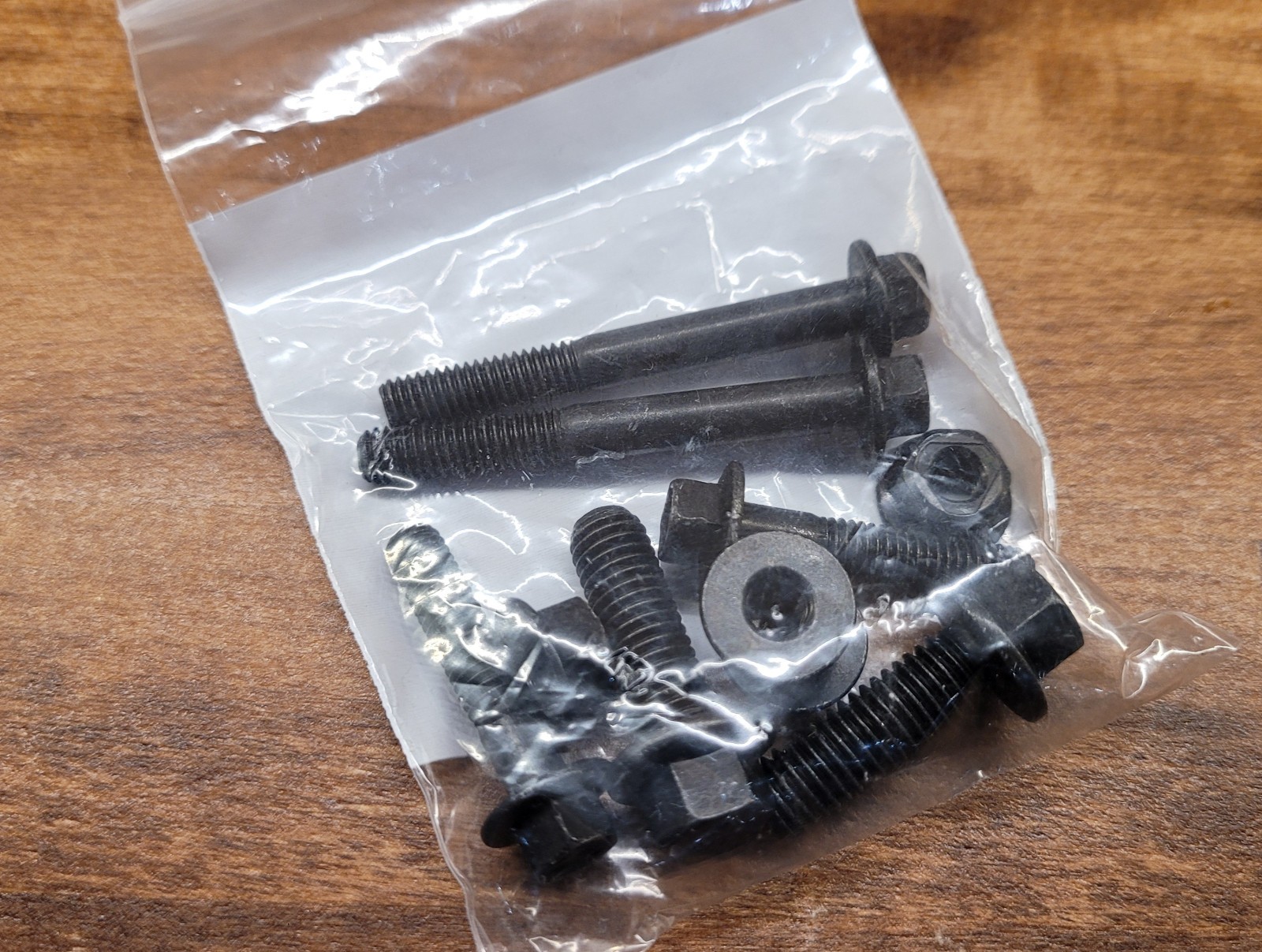 Genuine Volvo Cab Leveling Valve with Rod & Brackets + Screw 23270961