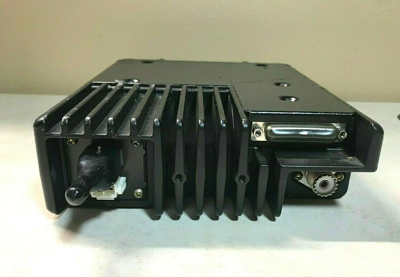 Kenwood TK-890 UHF Radio 450-490 MHz with KRK-7DB Dual Band Remote Mount