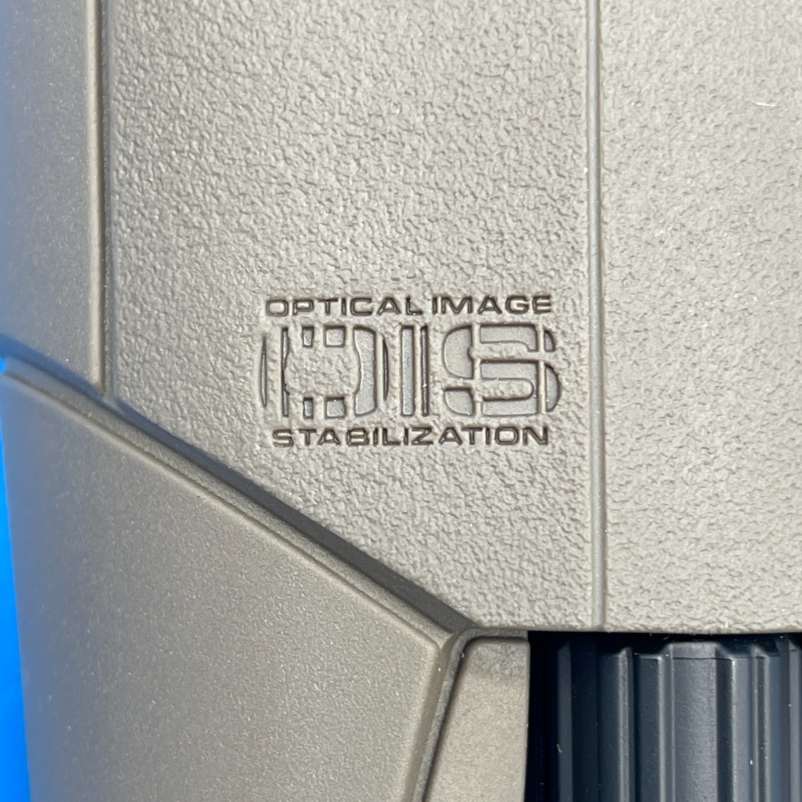 Sig Sauer ZULU6 HDX 10x30mm OIS Image Stabilized Binoculars FDE - SOZ6WP10