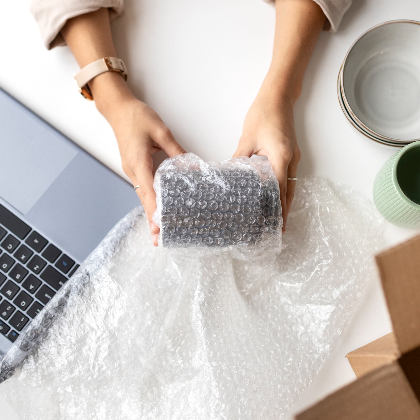 Yens 3/16" Small Bubble Cushioning Padding Roll 700'x 12" Wide Perf 12" 700FT