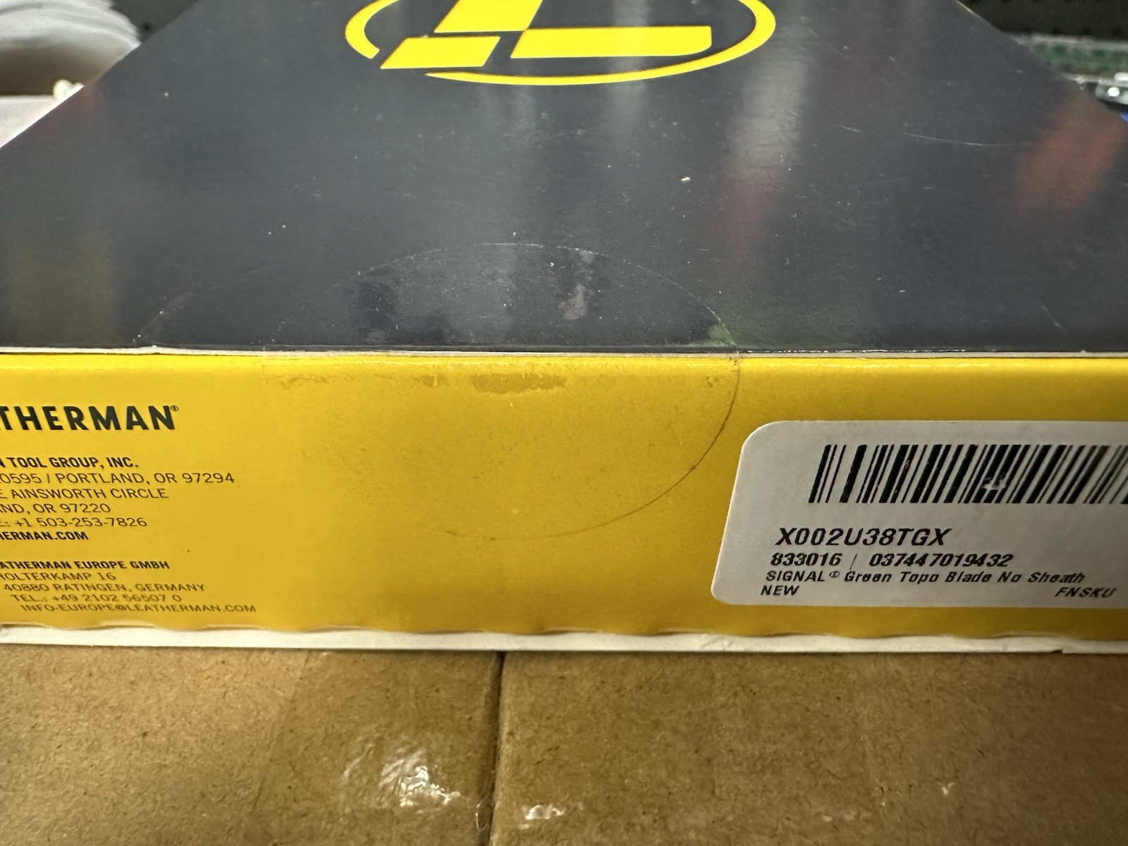 Leatherman Signal Multitool Fire Starter - Black Topo Blade - *BRAND NEW NIB*