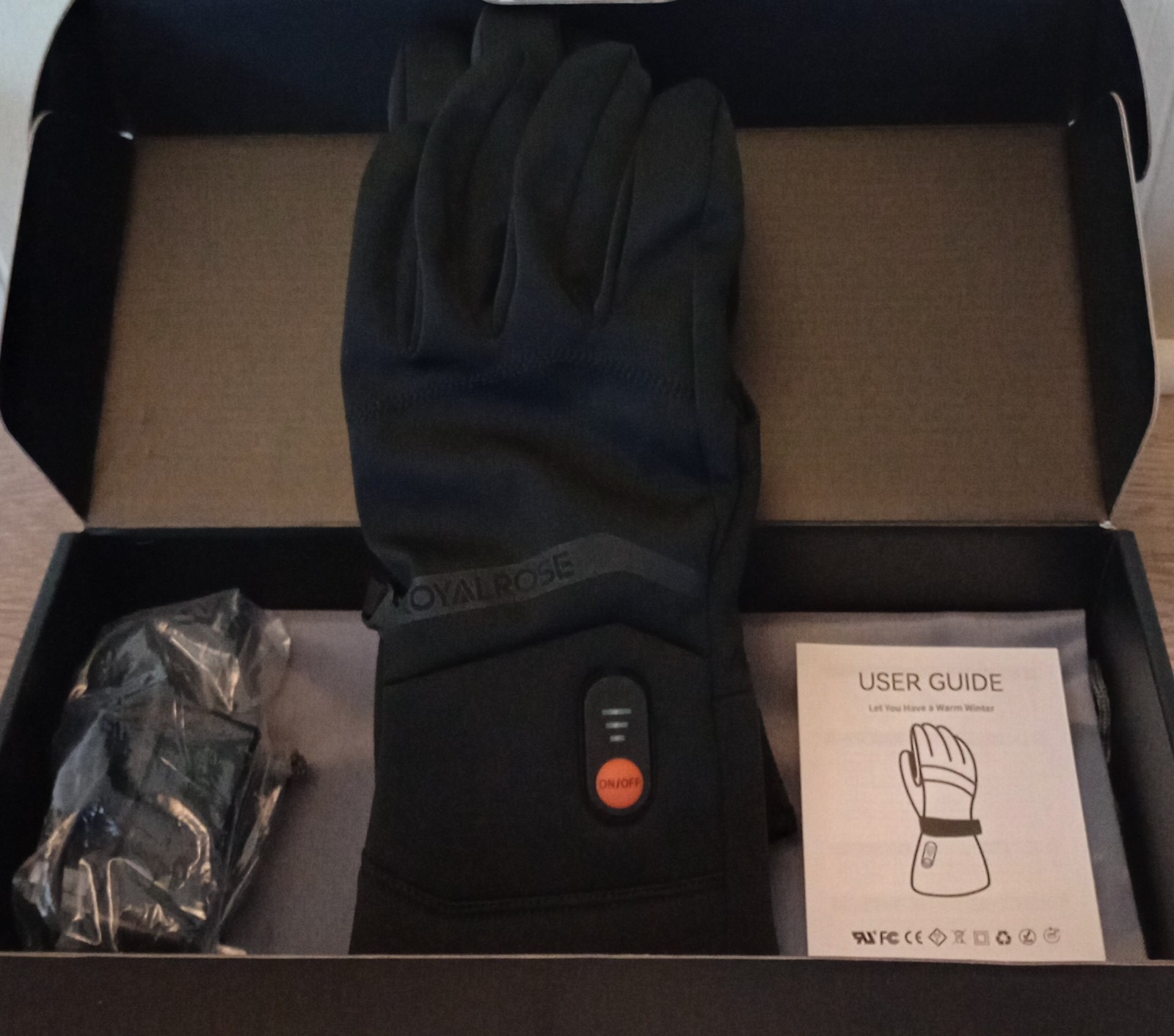 Royalrose Heated Gloves Liners for Men/Women Rechargeable Waterproof Size Med.