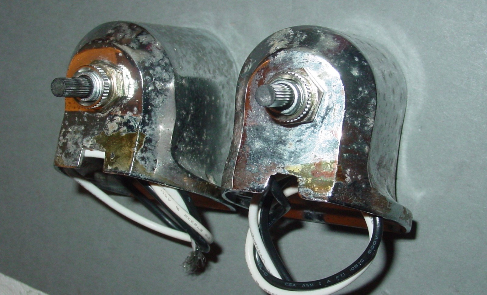 2 Vintage Boat Sconces Lot Art Deco Low Profile Compact Chrome Light Fixture