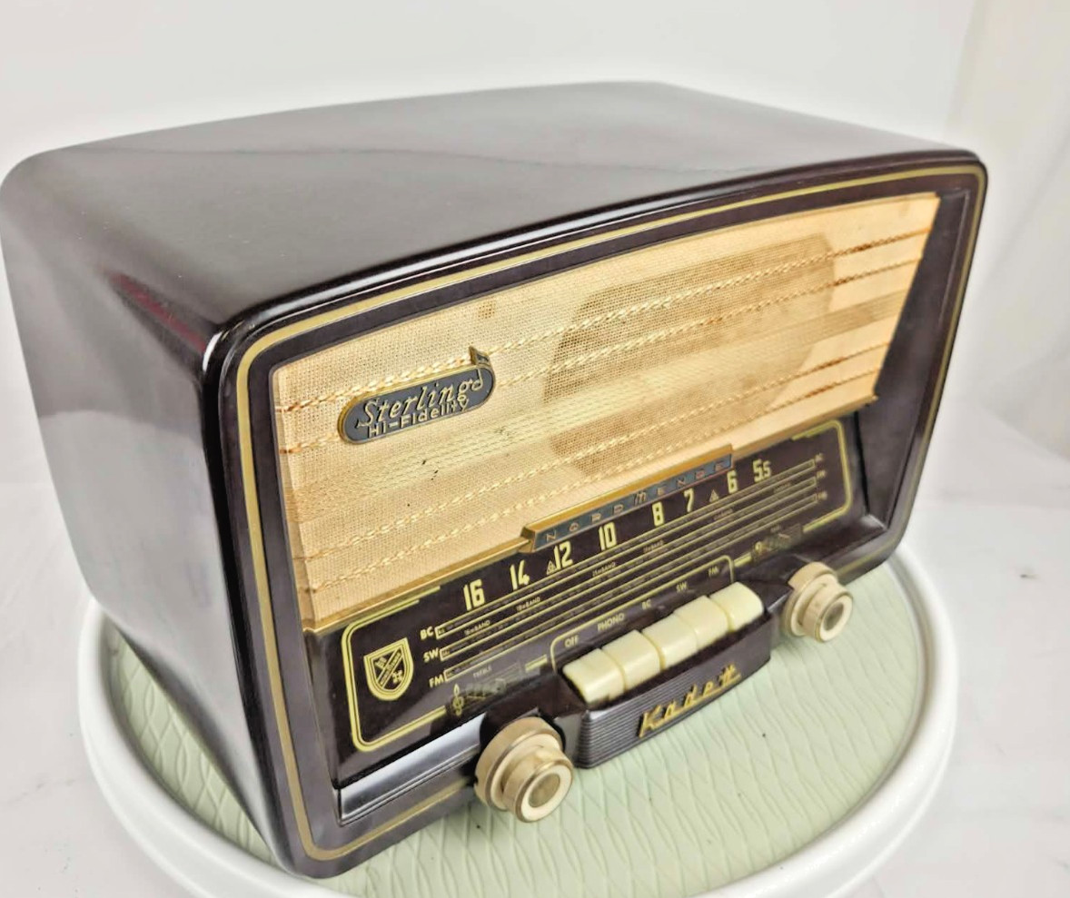 Vintage Nordmende / Sterling “Kadett 57 USA” Tube Radio Powers On, Tunes