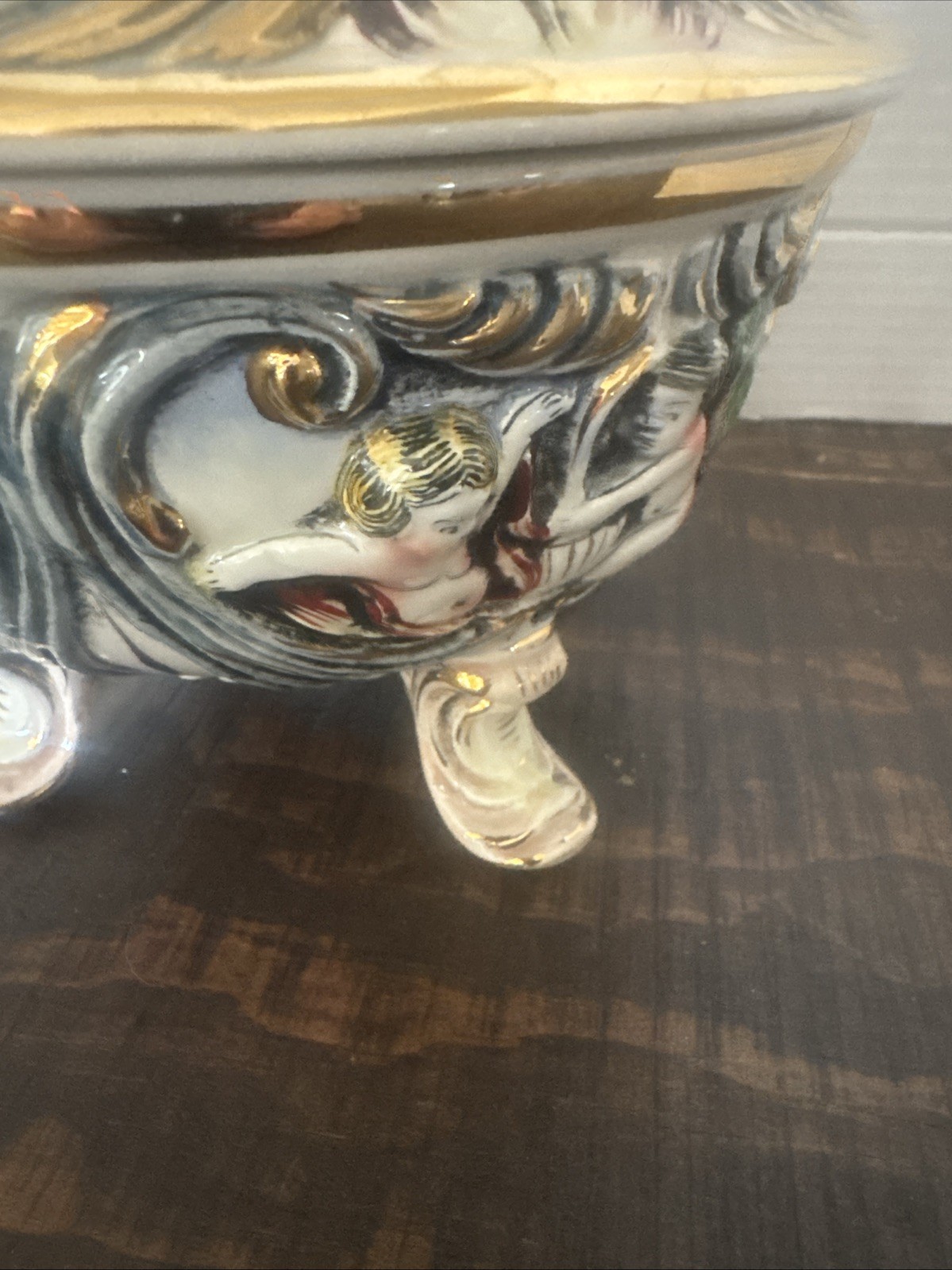 Capodimonte Porcelain Cherubs Putti Candy Dish Bowl Lidded Footed Italy