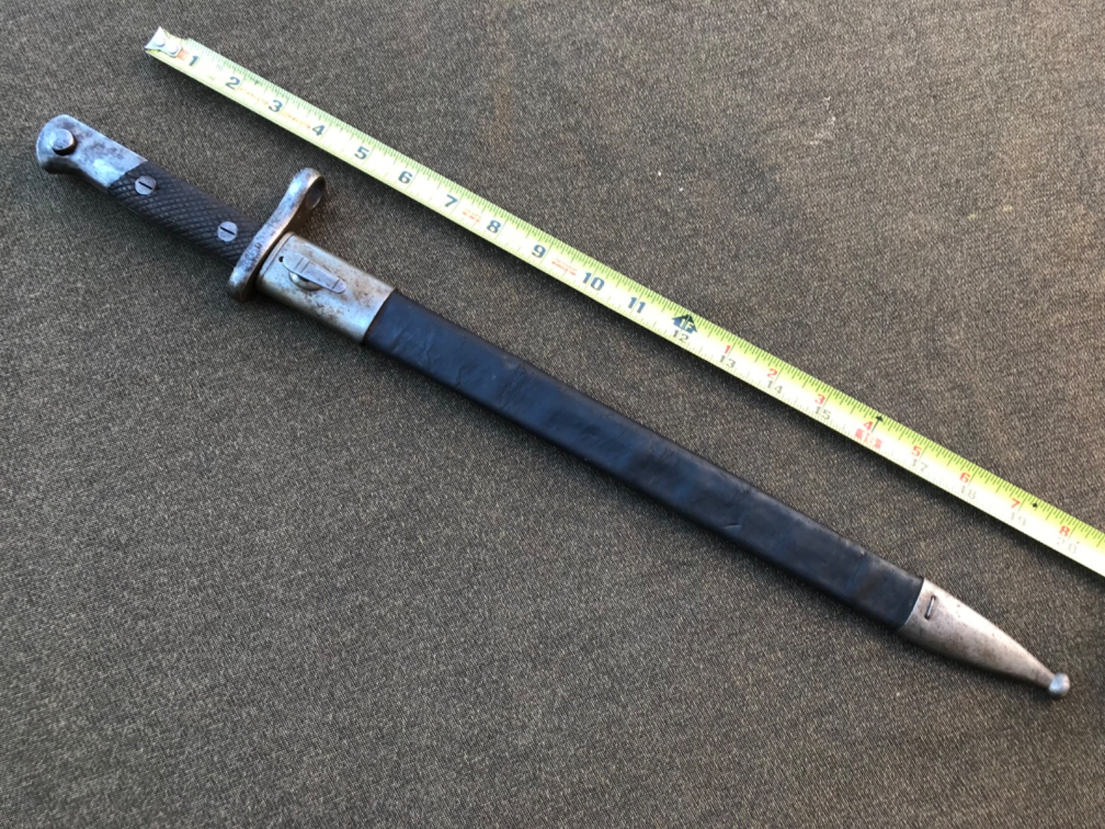 Spanish Mauser 1913 sword BAYONET with scabbard - also fits other rifles C-DESP