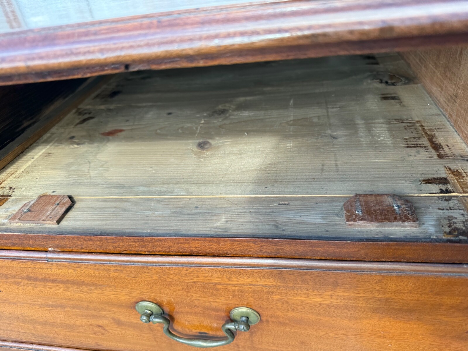 Antique walnut chippendale chest of drawers dresser bracket feet 1780 country