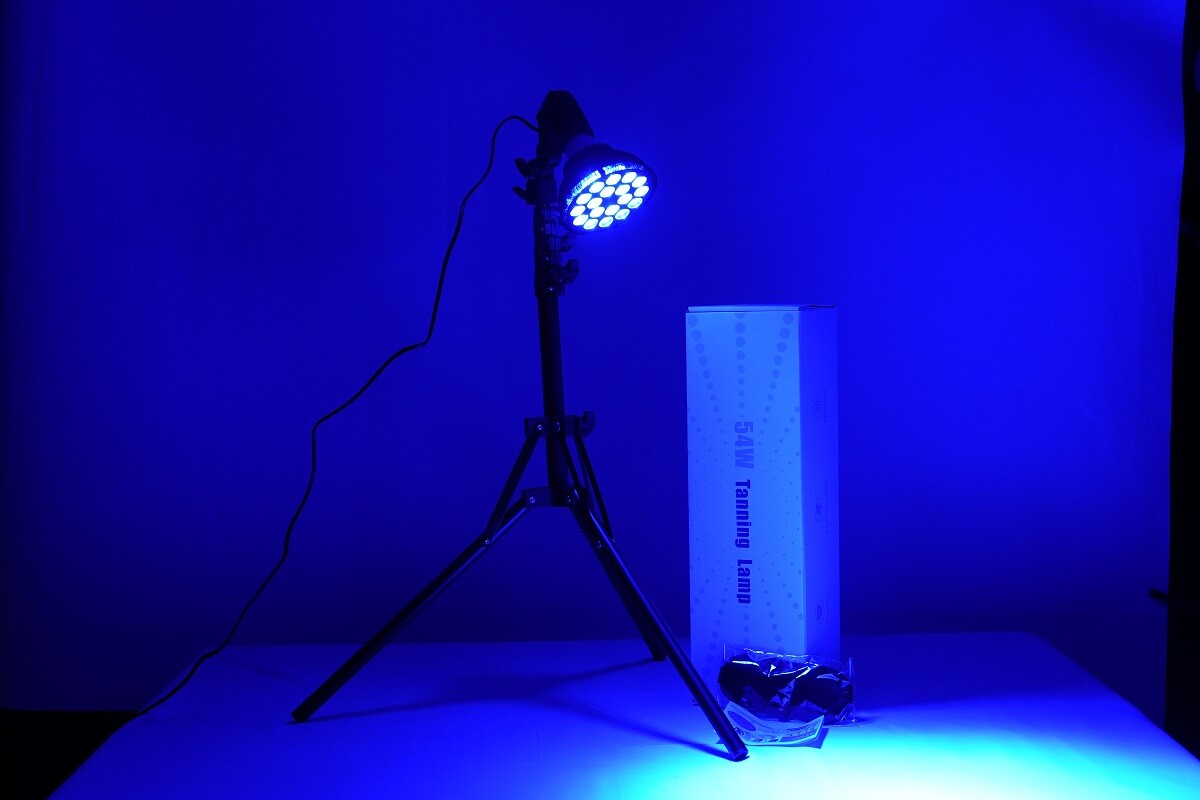 UV Tanning Lamp Body Facial Tanning Solarium Light Bronze Skin Color Sunless