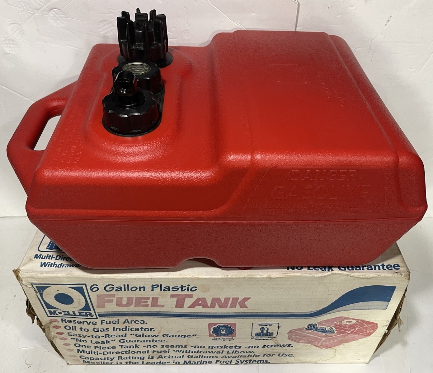 New Moeller Marine Fuel Tank 6 Gallon 31106