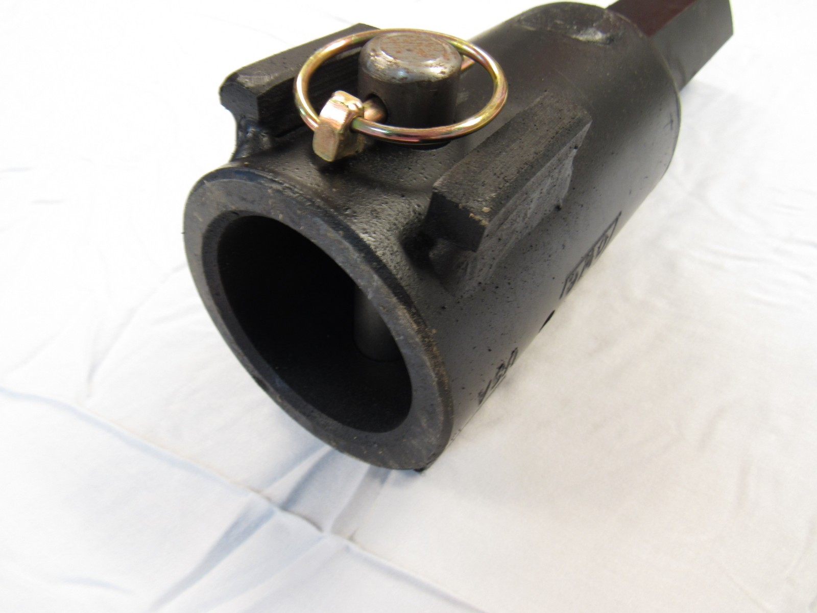 Lowe Auger Bit Conversion Adapter, 2 9/16 Round to 2 Hex