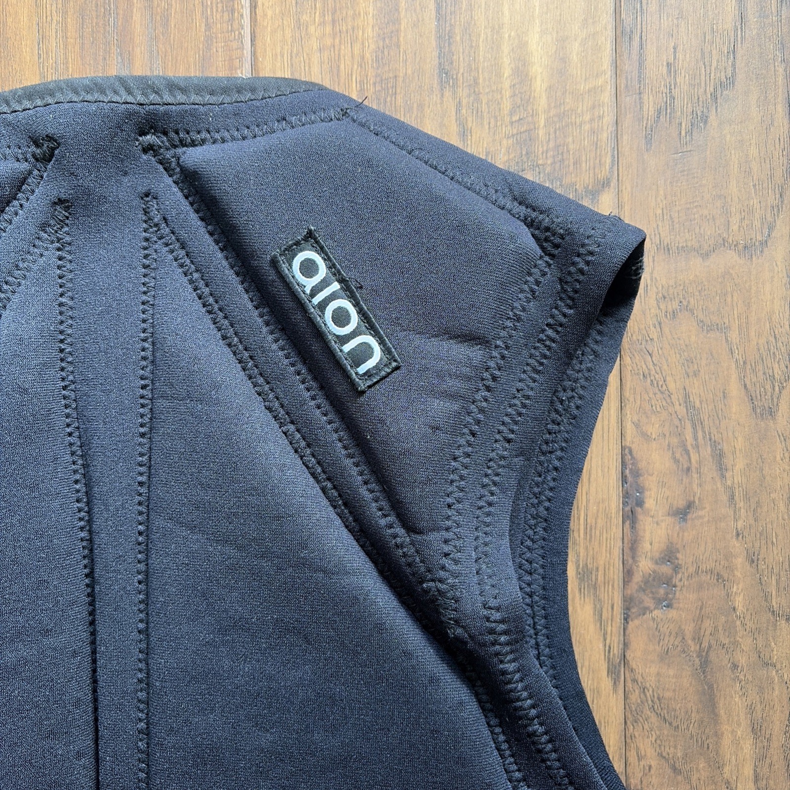 Aion Black Men’s Workout Vest 8 lbs Men’s Medium Weight Vest Running Walking