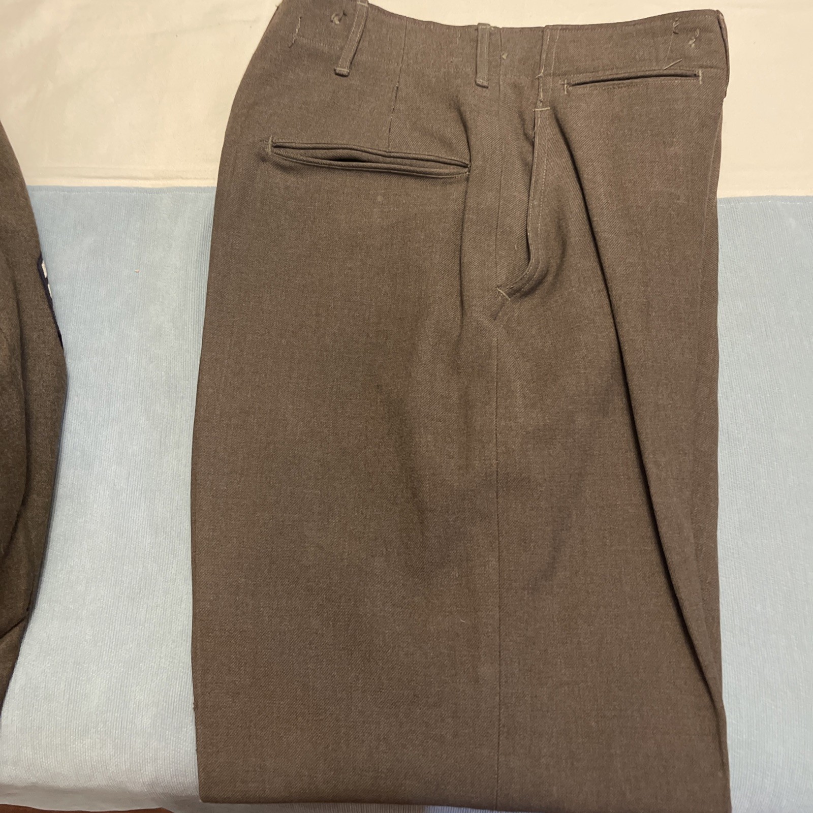 WWII US ARMY Original 11th Airborne Division – IKE JACKET, PANTS Set Size 36 R